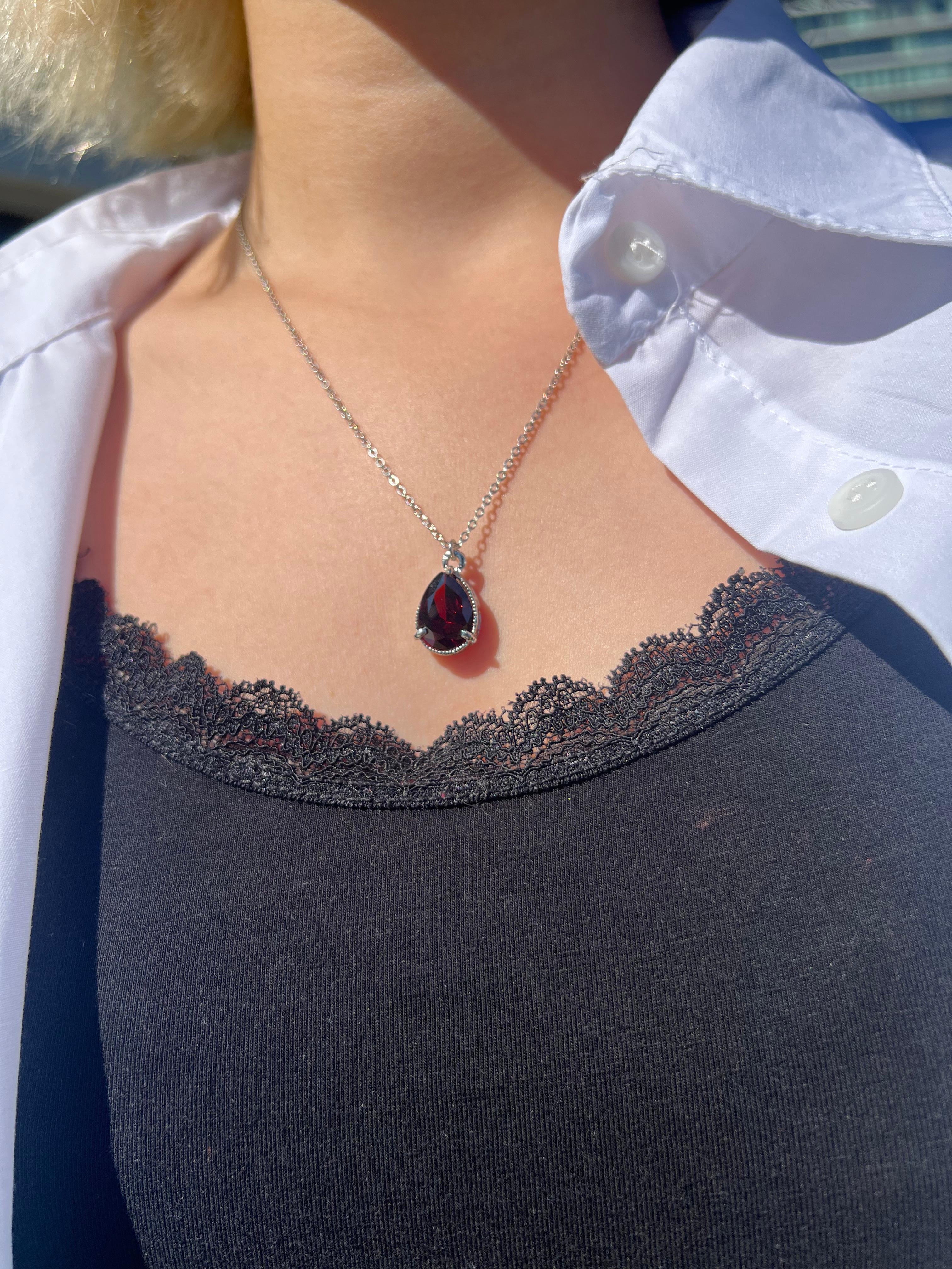 Hürrem Dark Red Color Necklace