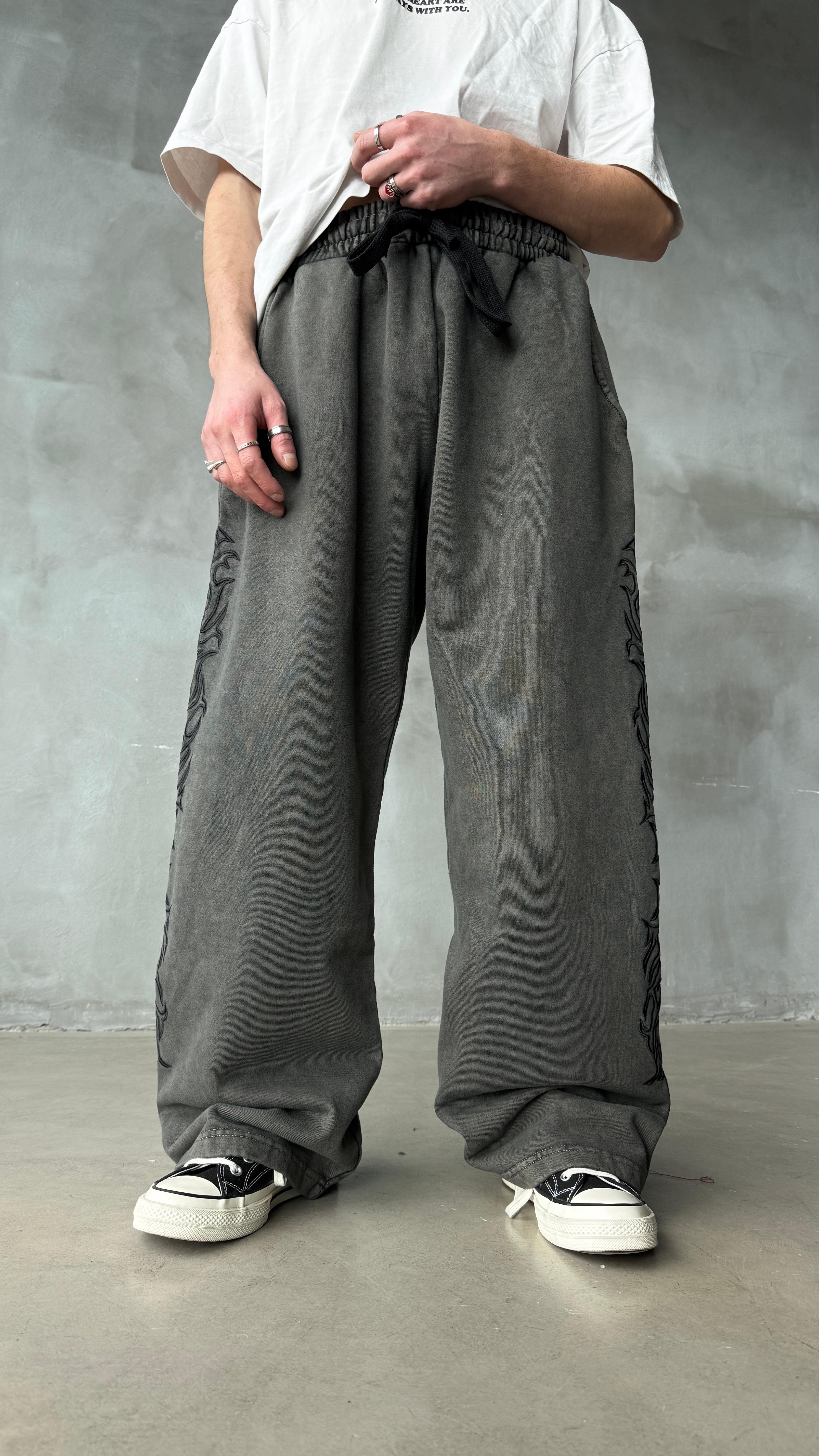 Unreal Diesel Yıkamalı Nakış İşlemeli Premium Baggy Sweatpant