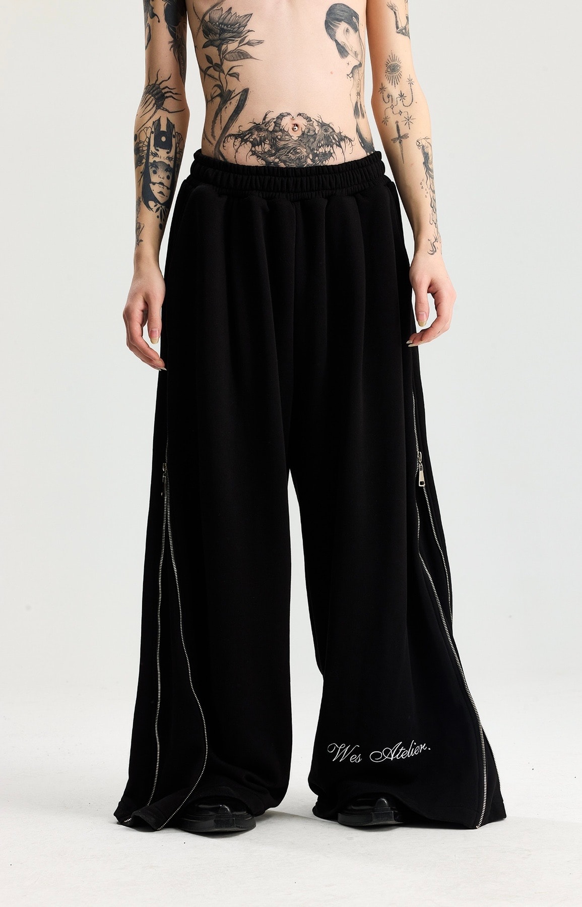 Wes Atelier Premium Nakış Detay Zipper Baggy Sweatpant