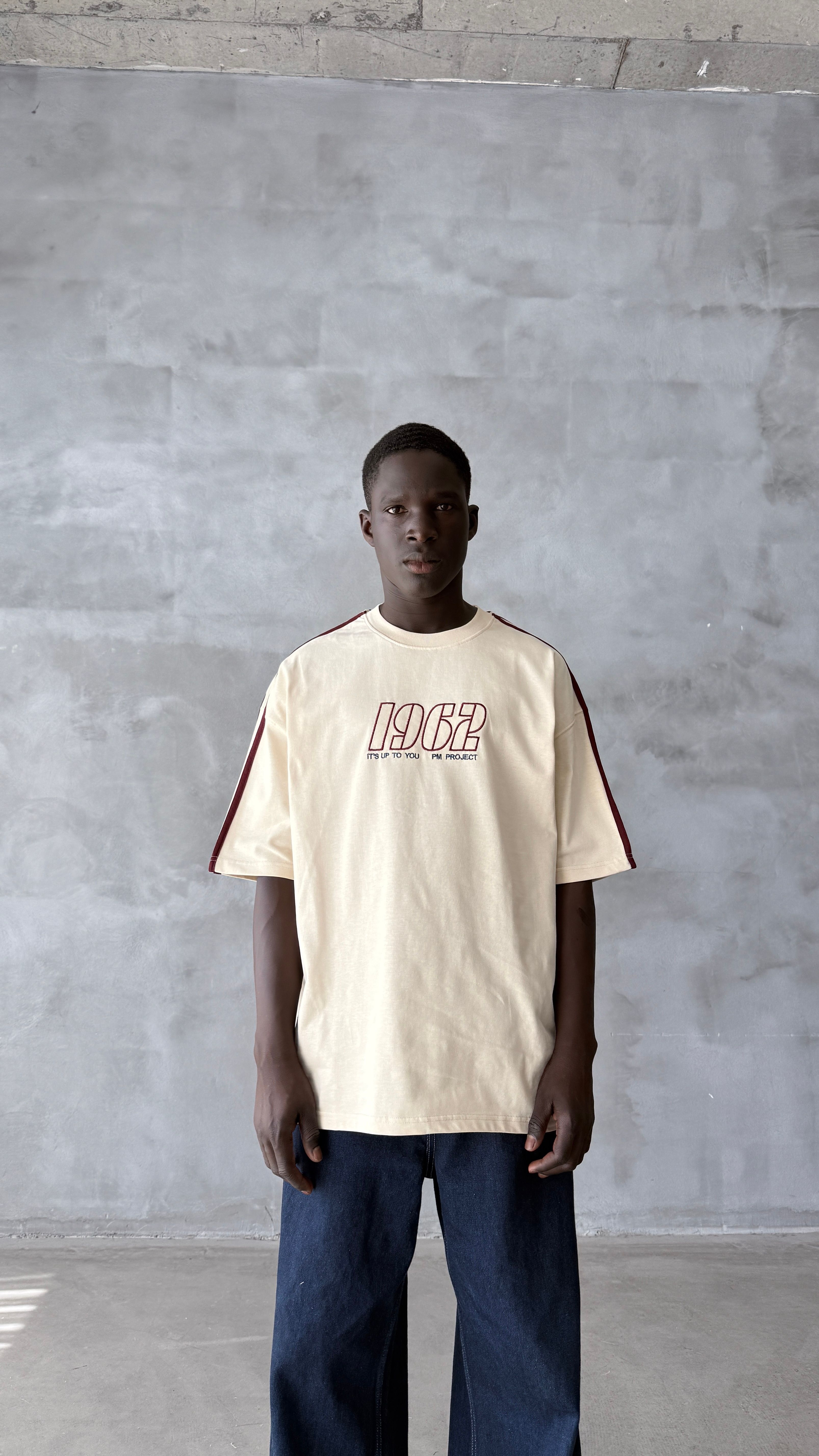 Krem 1962 Nakış Detay Oversize Tişört 