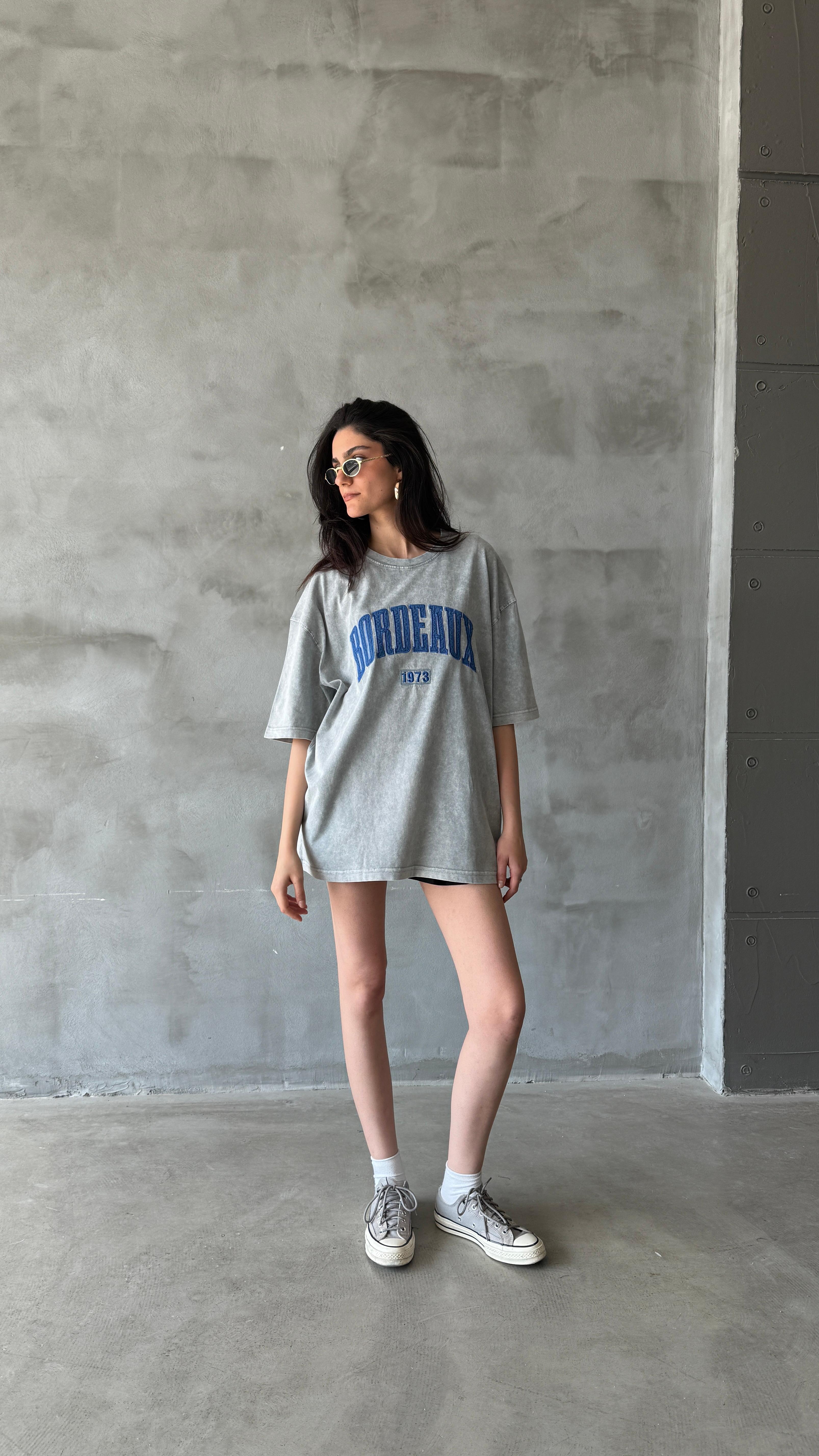 Gri Bordeaux Yıkamalı Oversize Tişört 