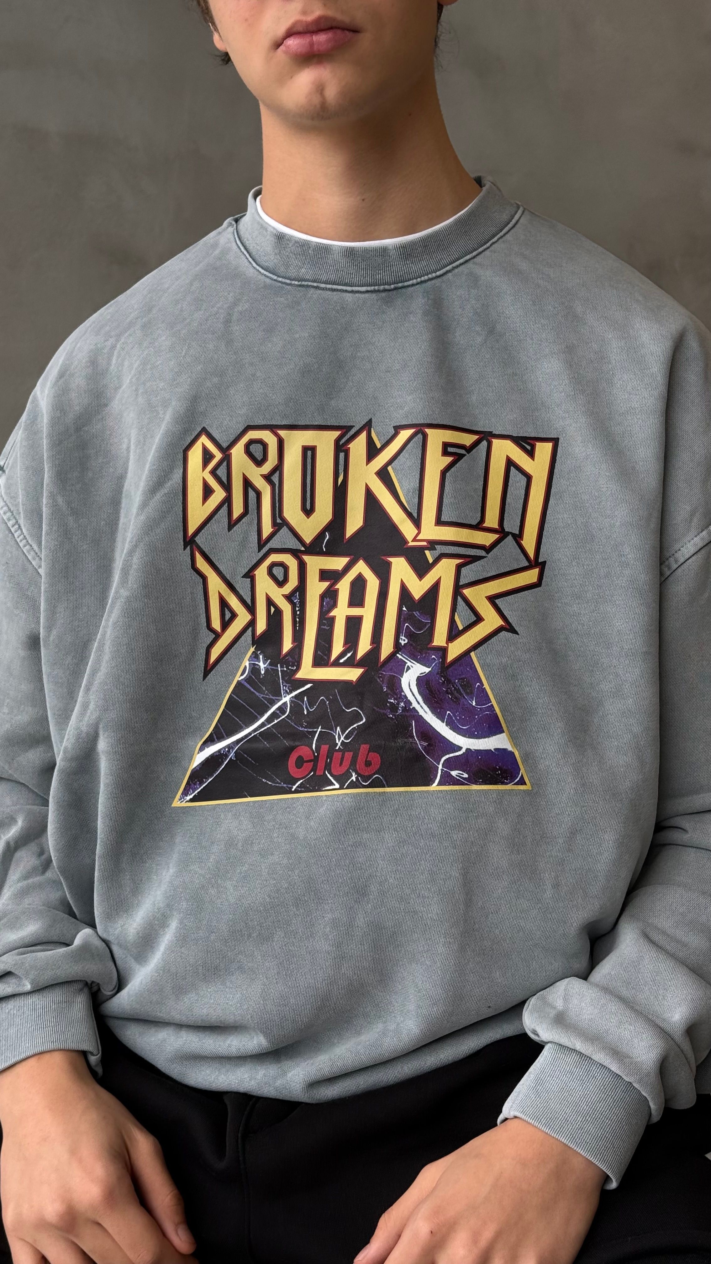 Broken Dreams Yıkamalı Oversize Sweatshirt