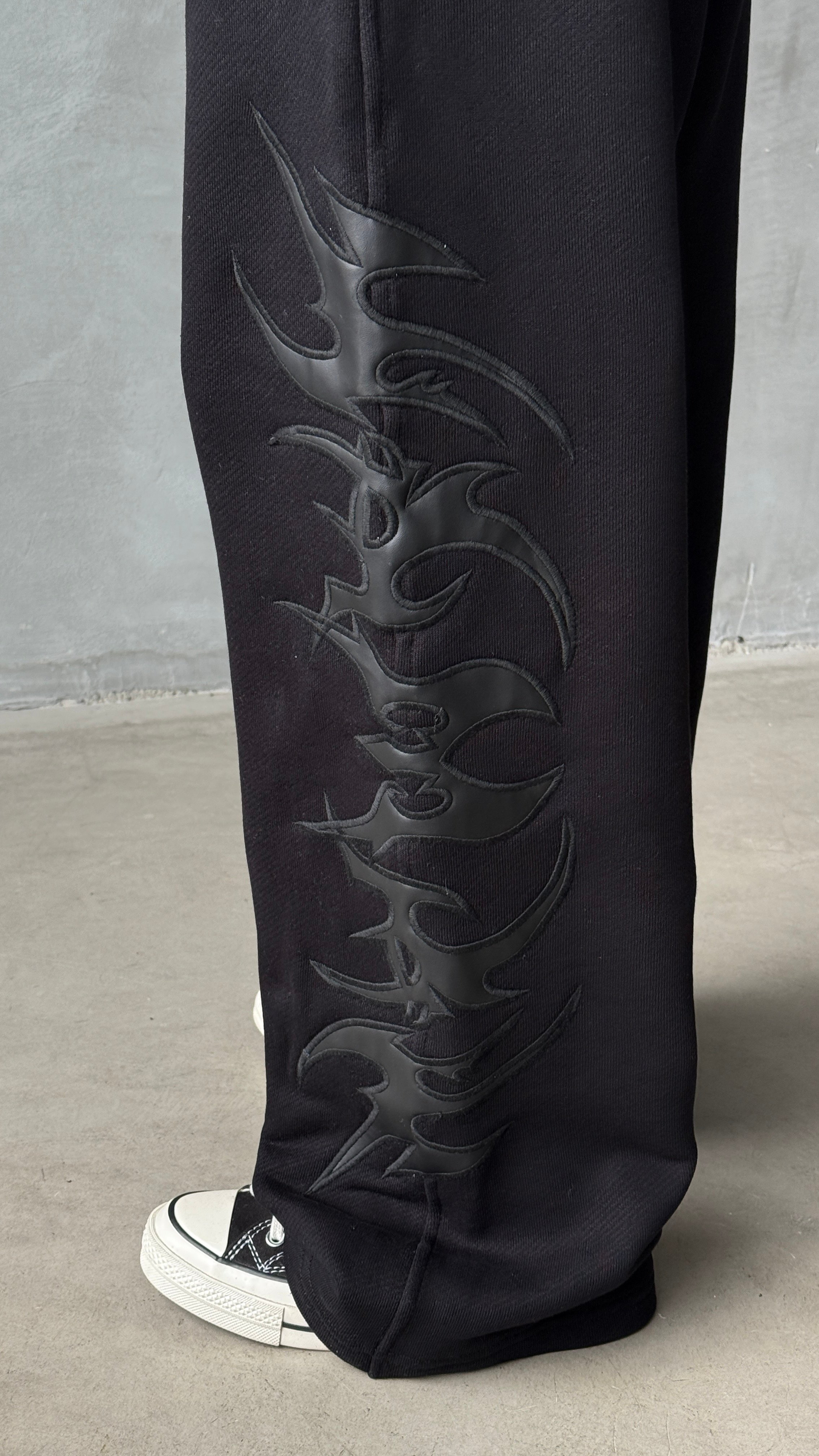 Siyah Tribal Deri Detay Double Waist Premium Baggy Sweatpant 