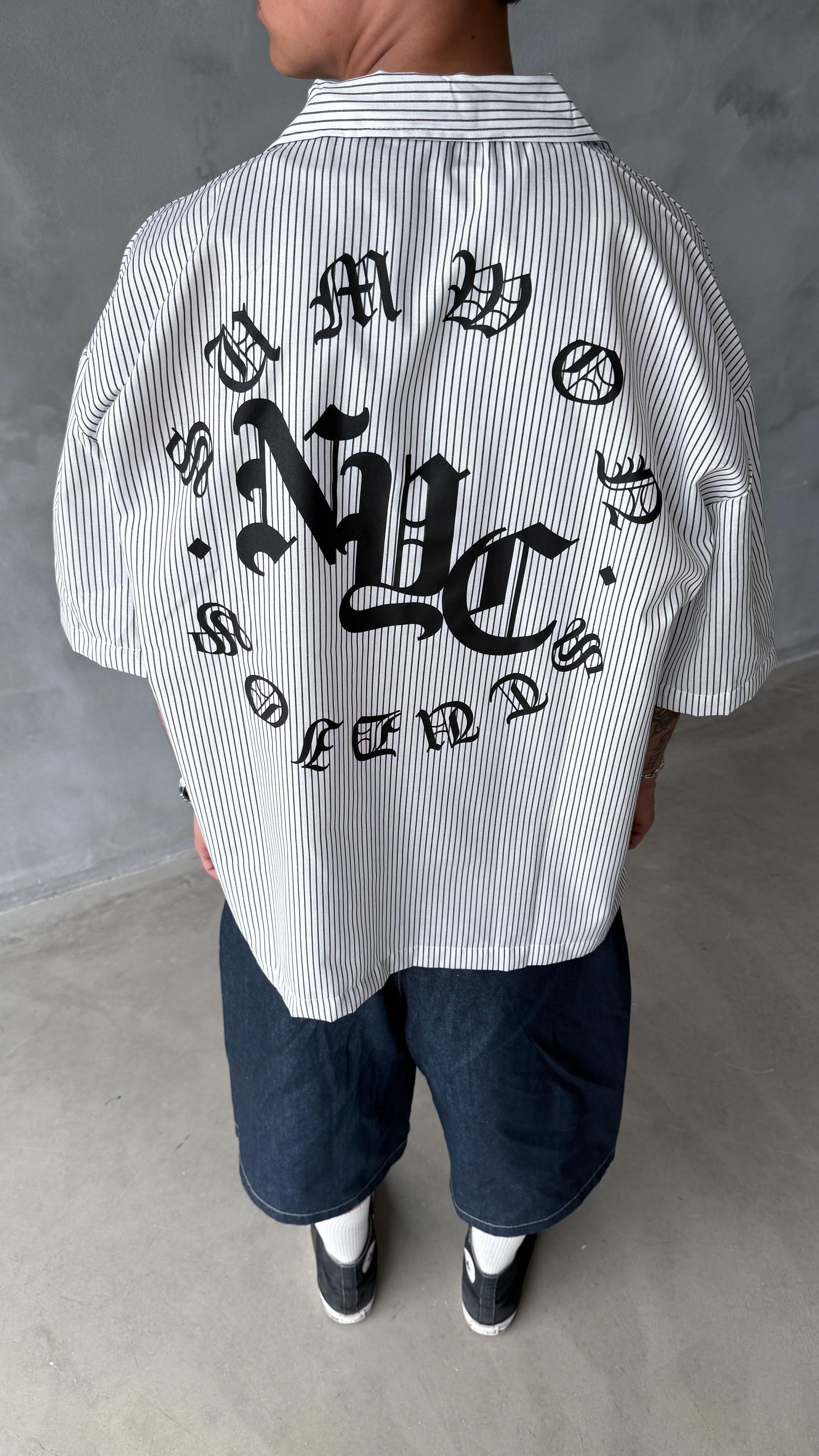 Beyaz NYC Çizgili Oversize Gömlek