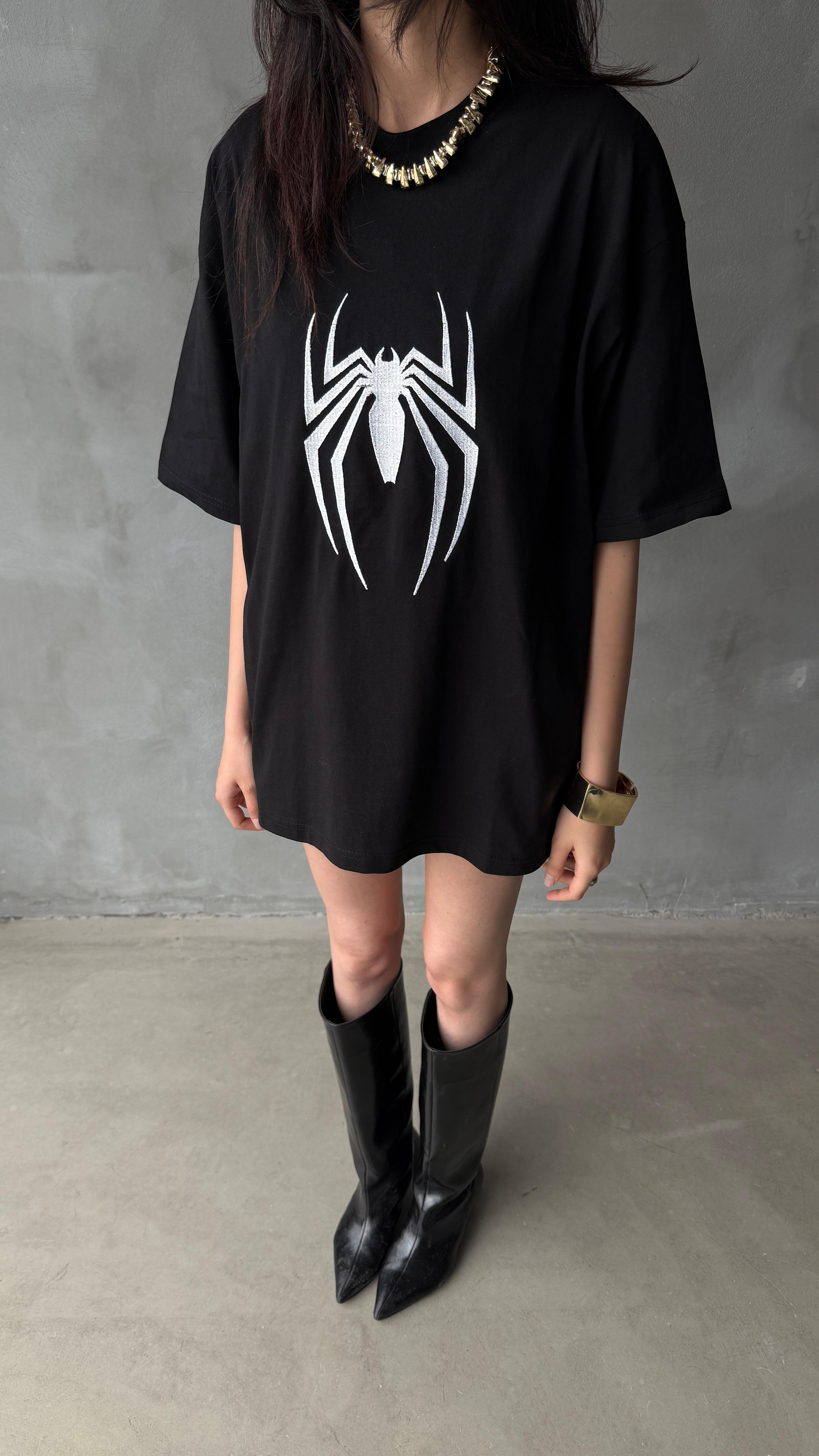Spider Siyah Nakış İşlemeli Oversize Tişört