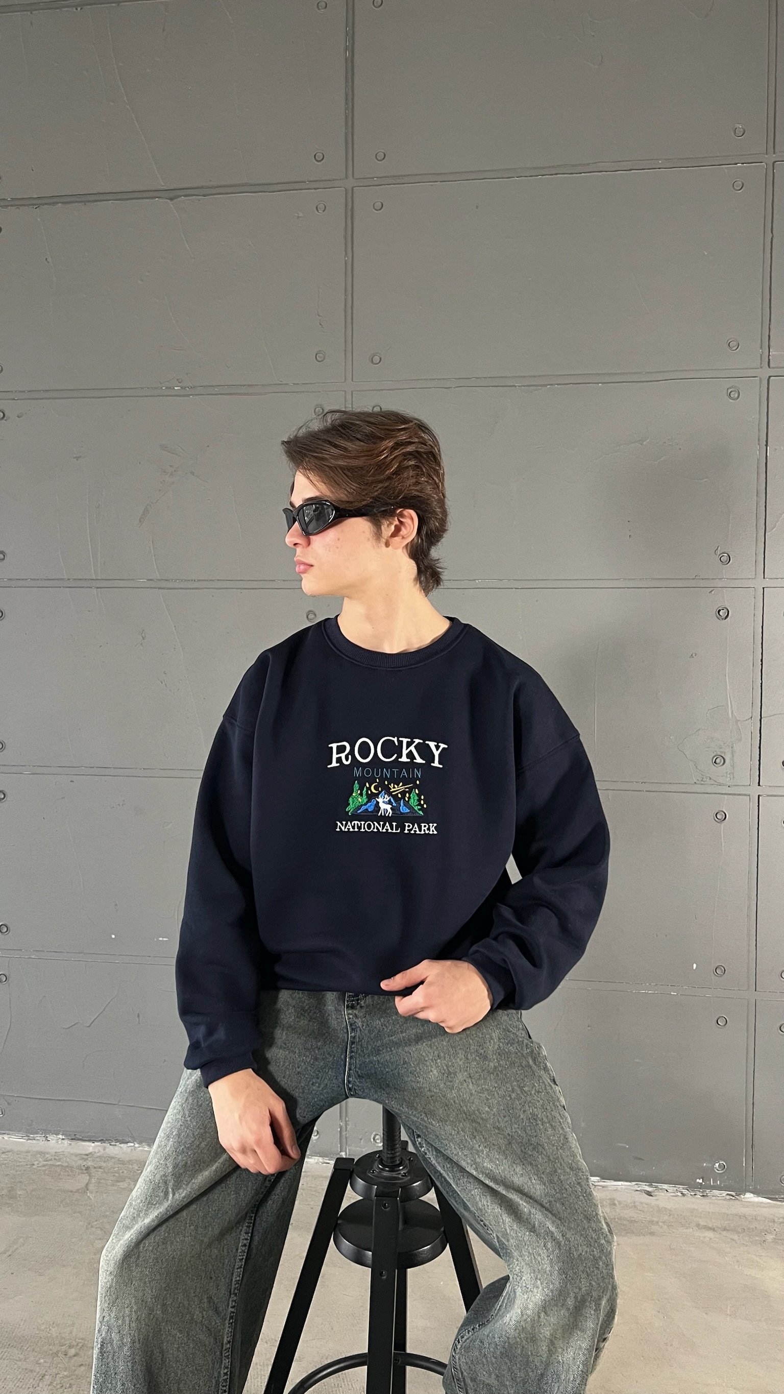 Koyu Lacivert Rocky Nakış İşlemeli Oversize Sweatshirt 