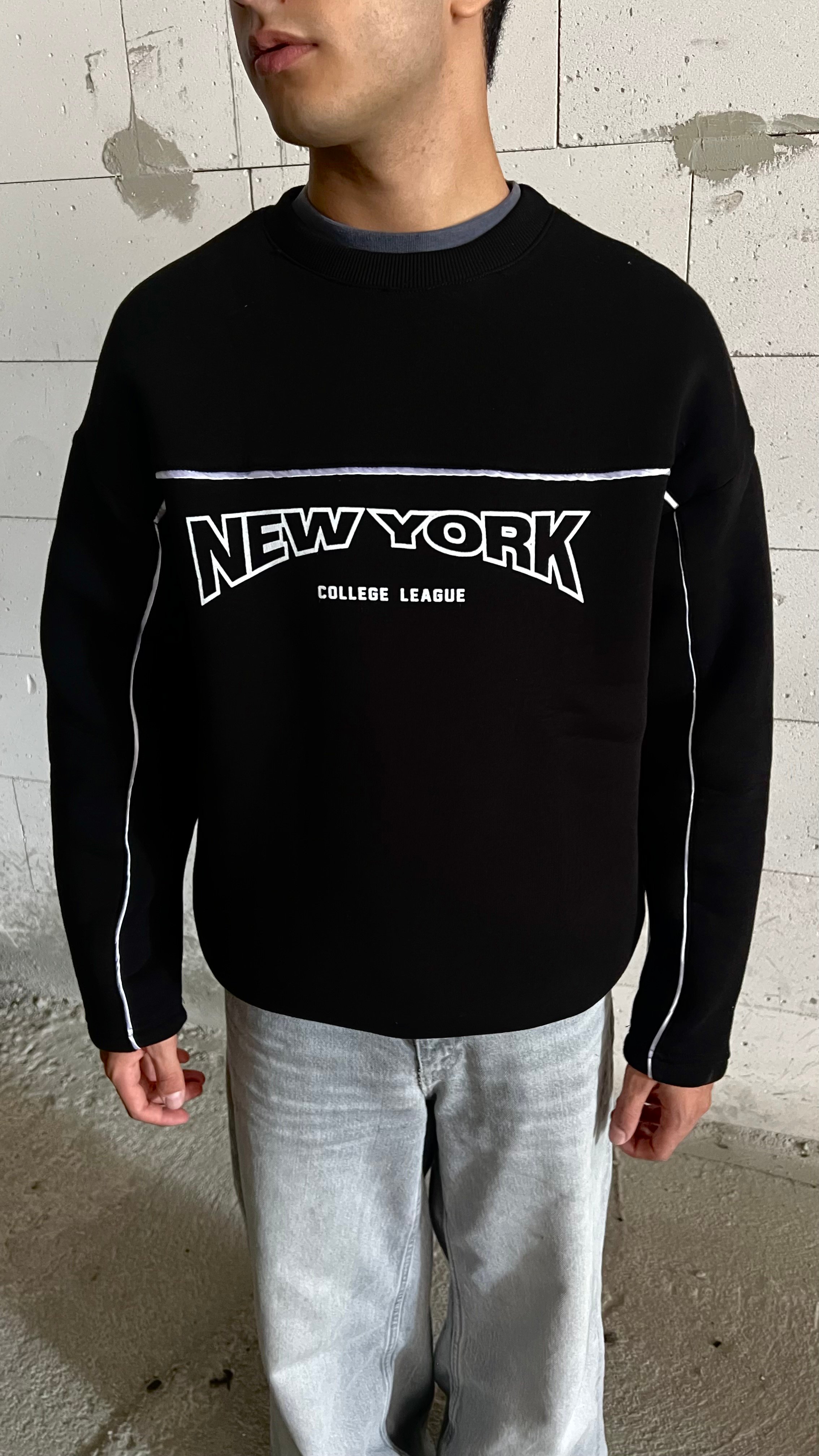 New York Siyah Nakış İşlemeli Oversize Sweatshirt 