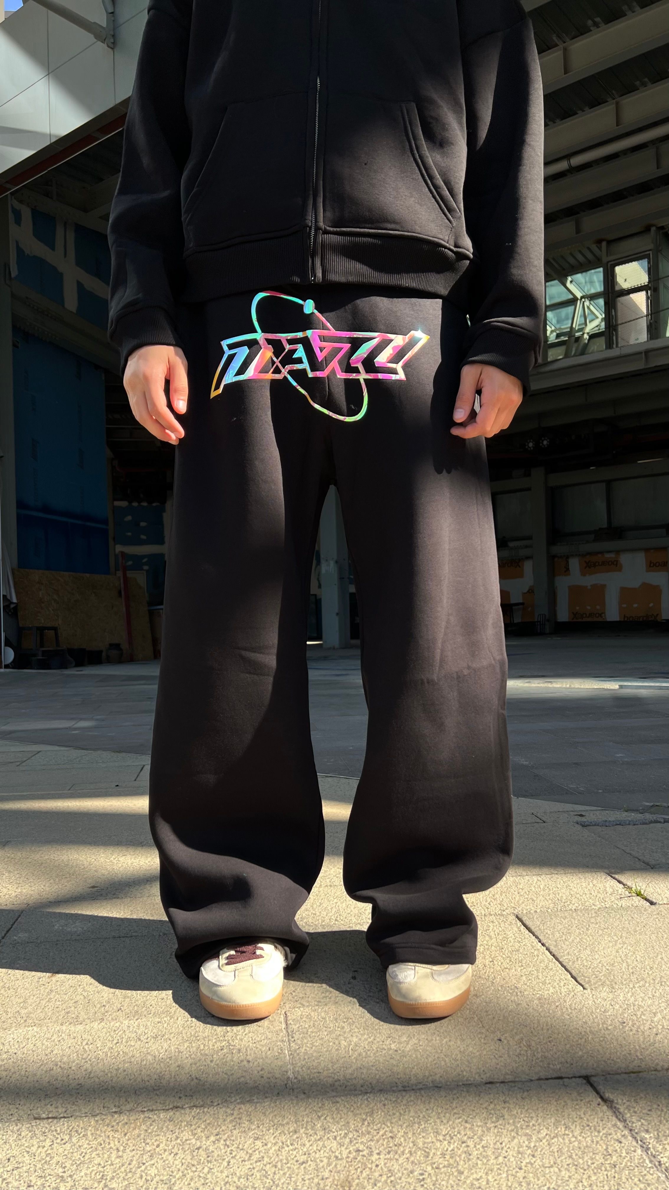 RW BLCK HOLOGRAM BASKI BAGGY SWEATPANT