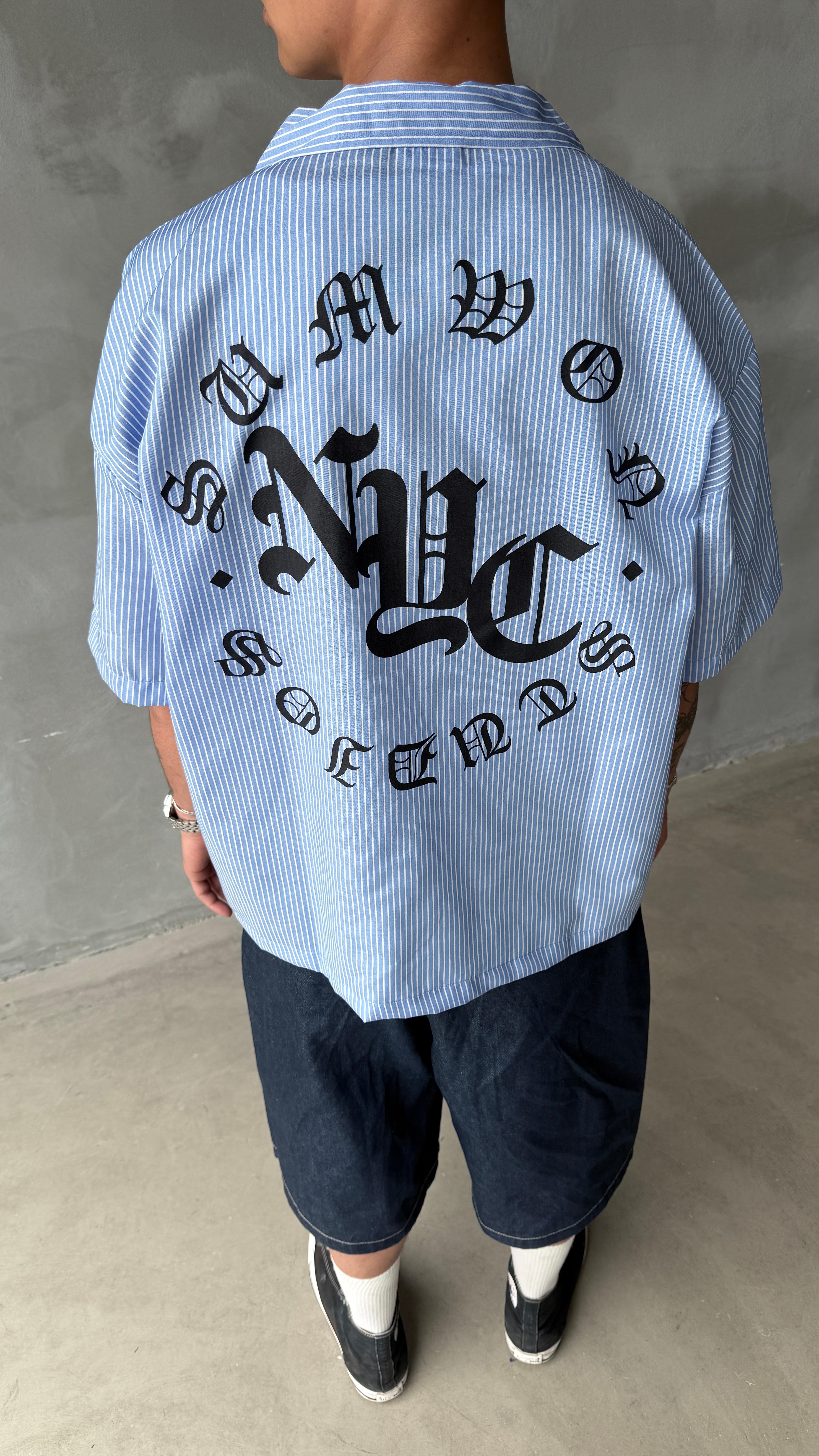 Mavi NYC Çizgili Oversize Gömlek 