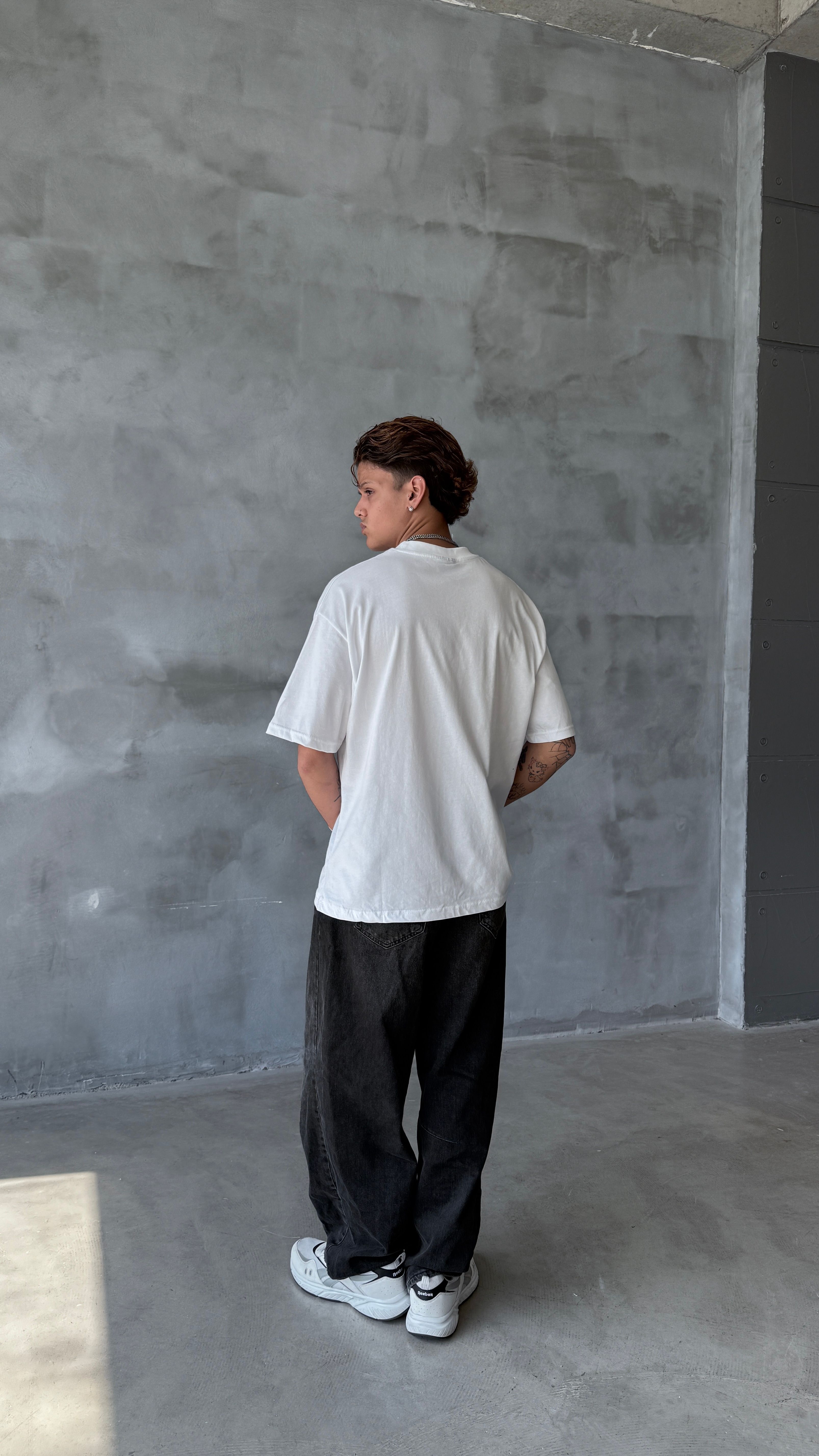White Symbo Nakış Detay Oversize Tişört 