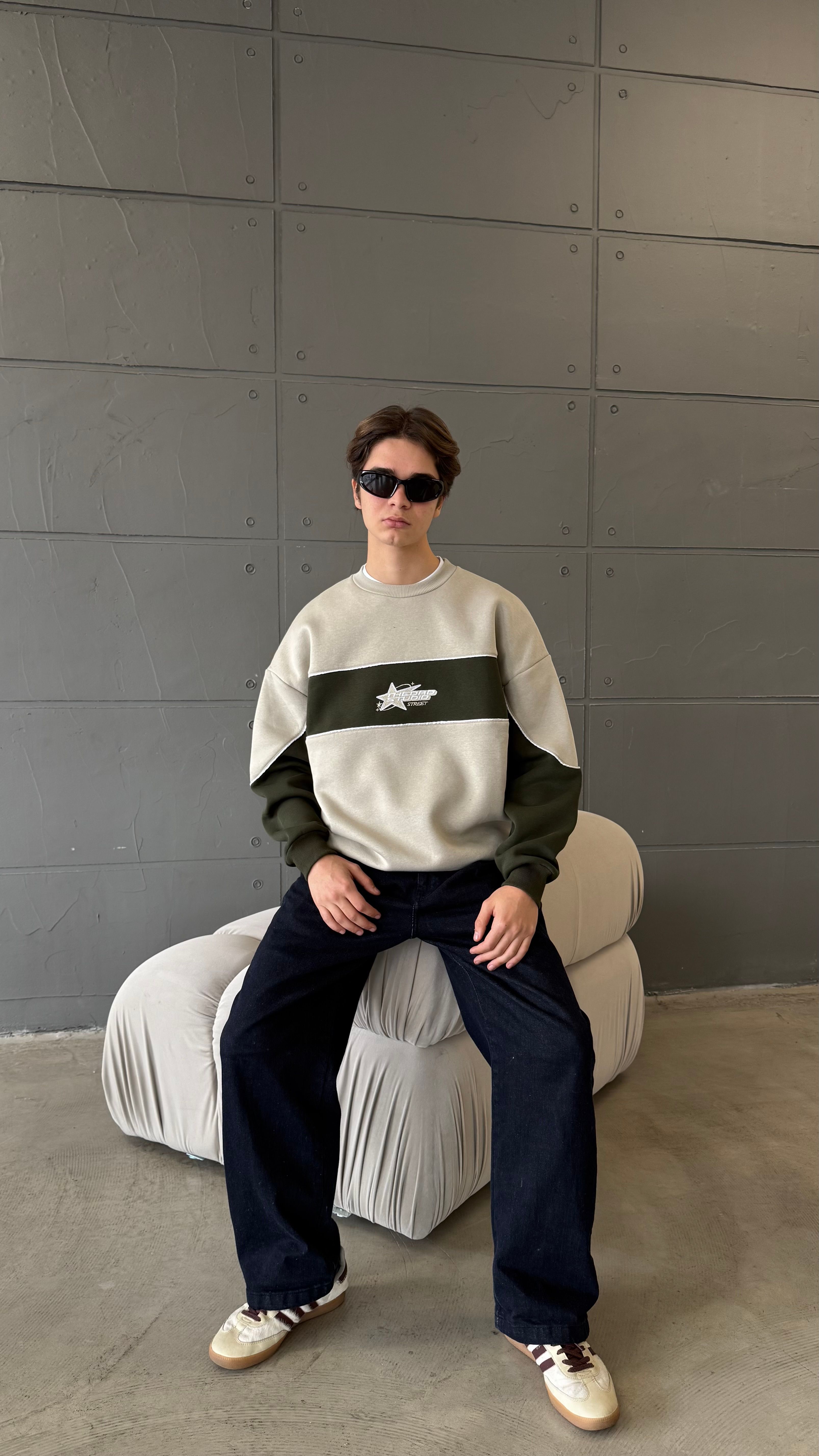 THEDAD Bej Nakış İşlemeli Oversize Sweatshirt