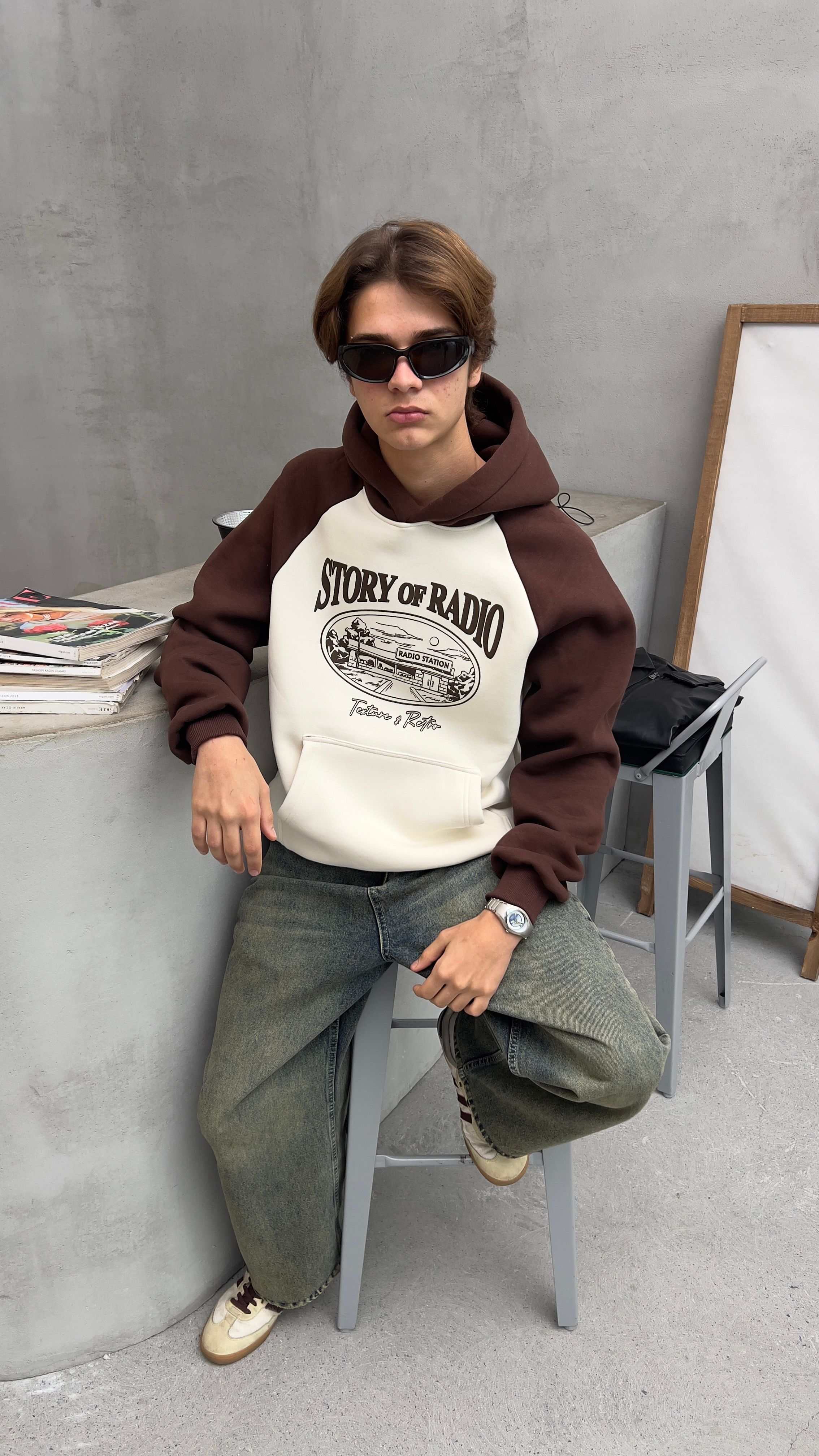 Brown Story Of Radio Oversize Hoodie 