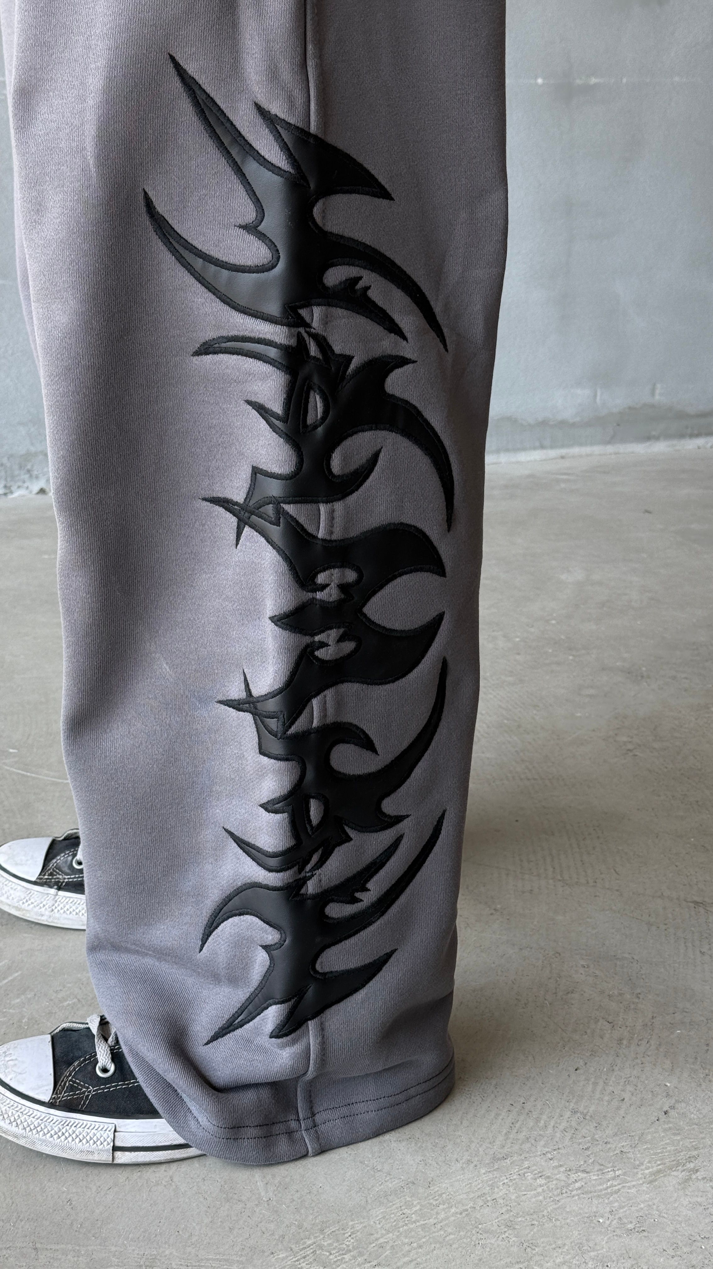 Gri Tribal Yıkamalı Deri Detay Double Waist Premium Baggy Sweatpant