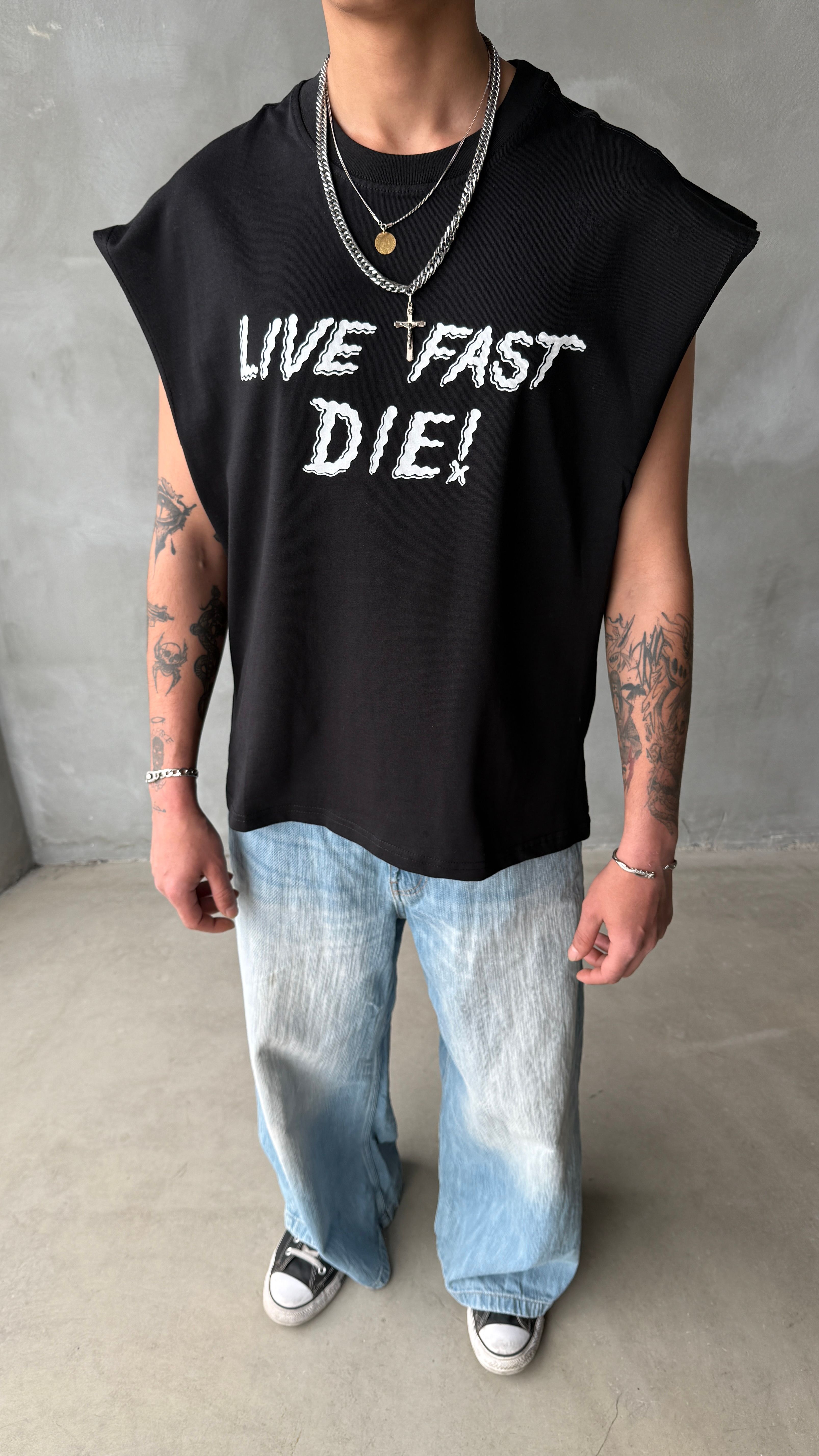 Live Fast Die Siyah Yarım Kol Overize Tişört 