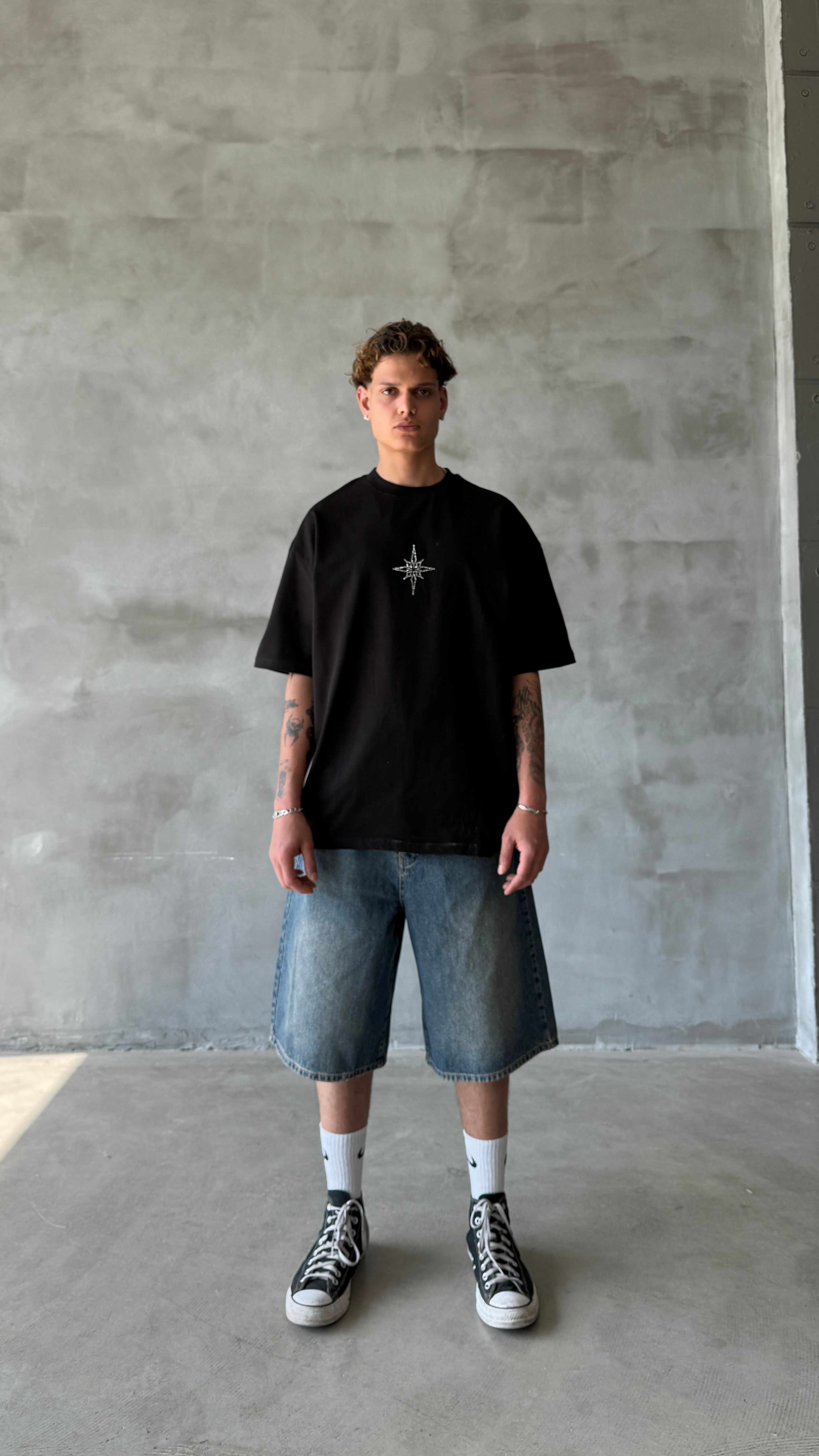 Siyah Rhinestones Taş İşlemeli Oversize Tişört 