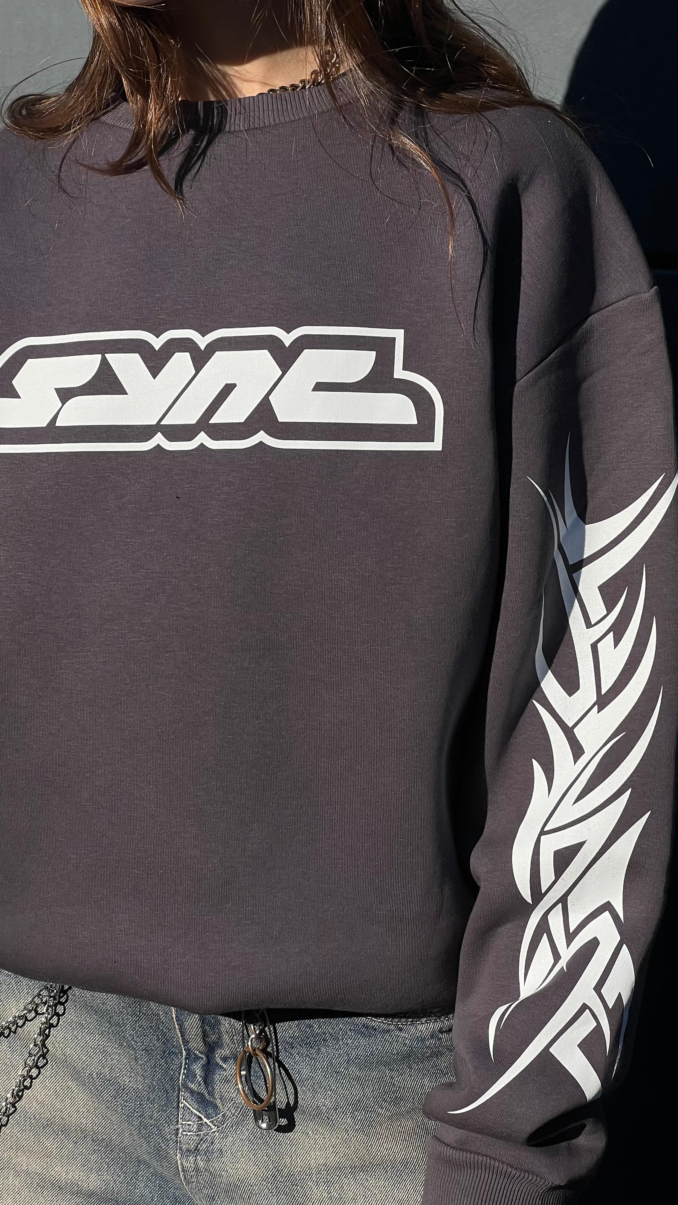 Sync Smoke Kabartma Baskı Oversize Sweatshirt 