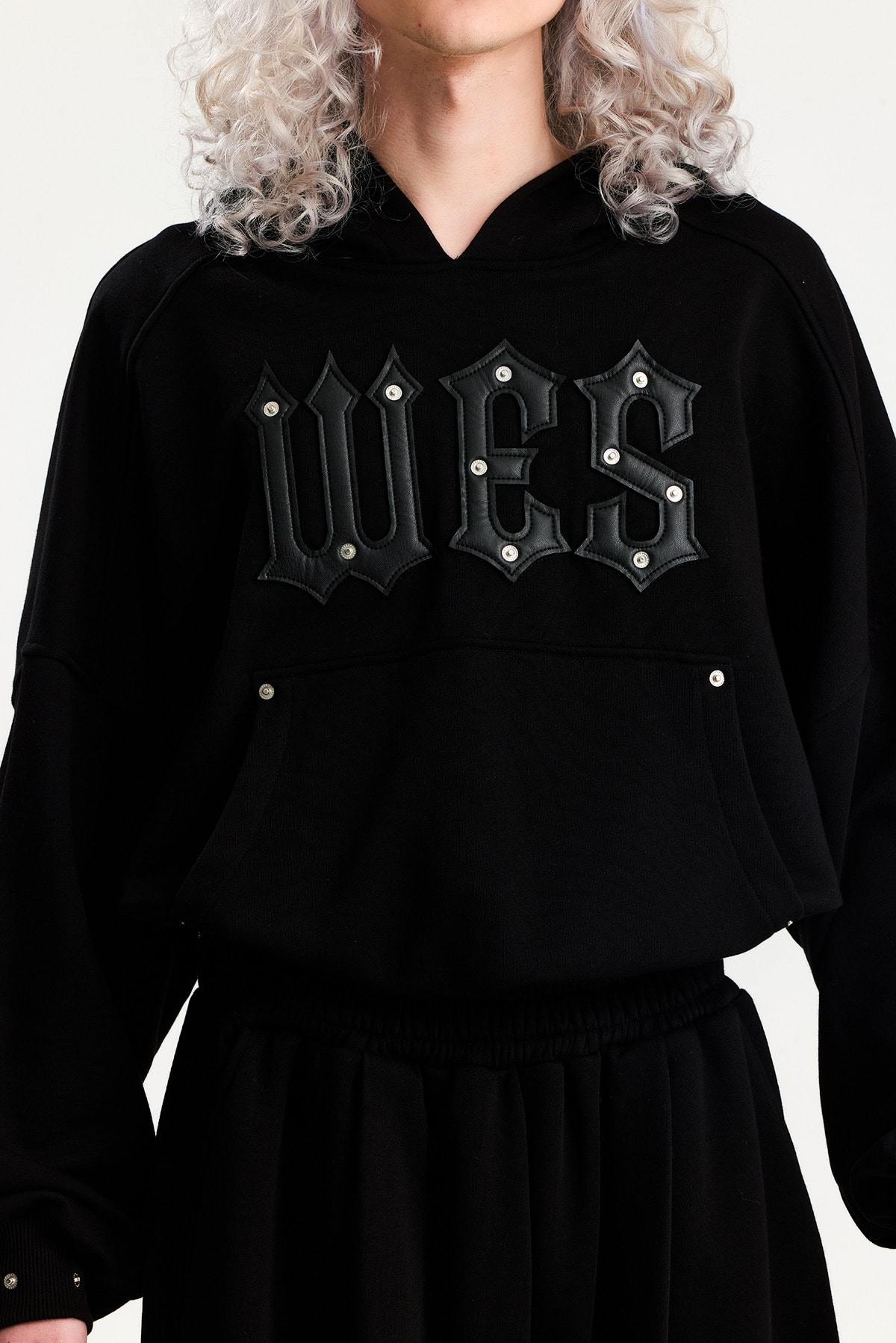 Wes Logo Deri Detay Nakış İşlemeli Premium Boxy Fit Hoodie