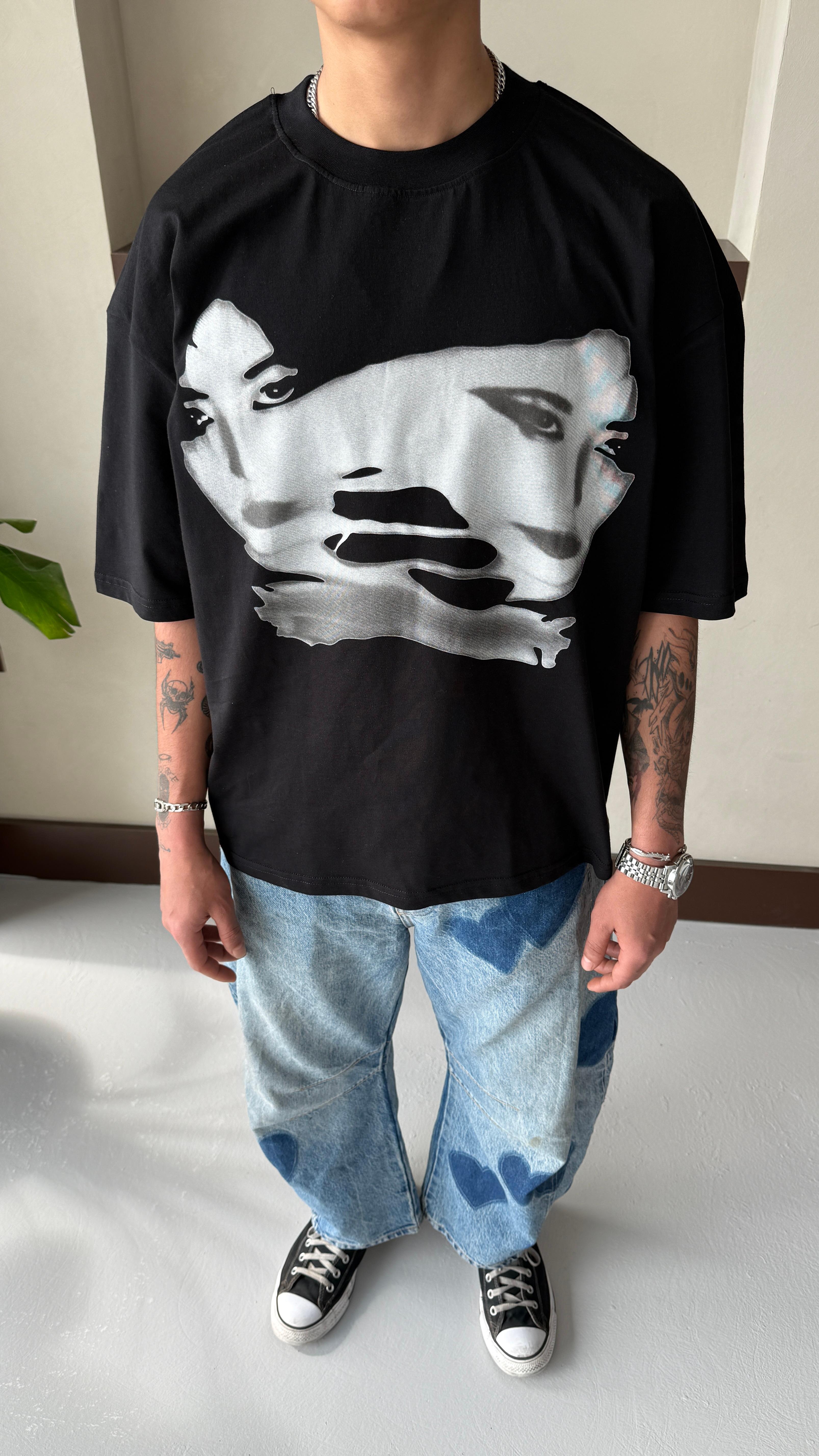 Black Faces Oversize Tişört 