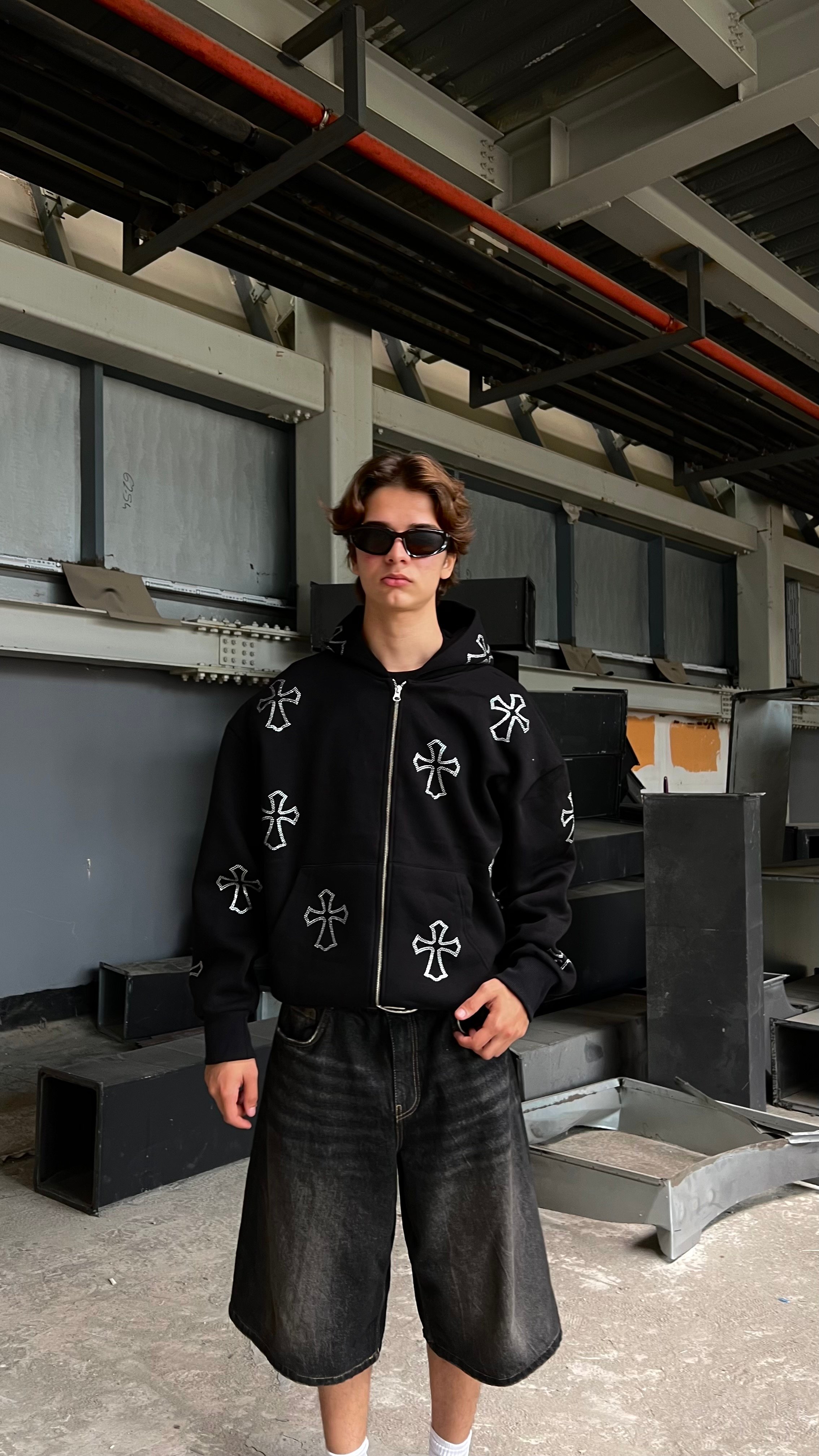 RW Blck Crosses Rhinestones Oversize Zipper Hoodie