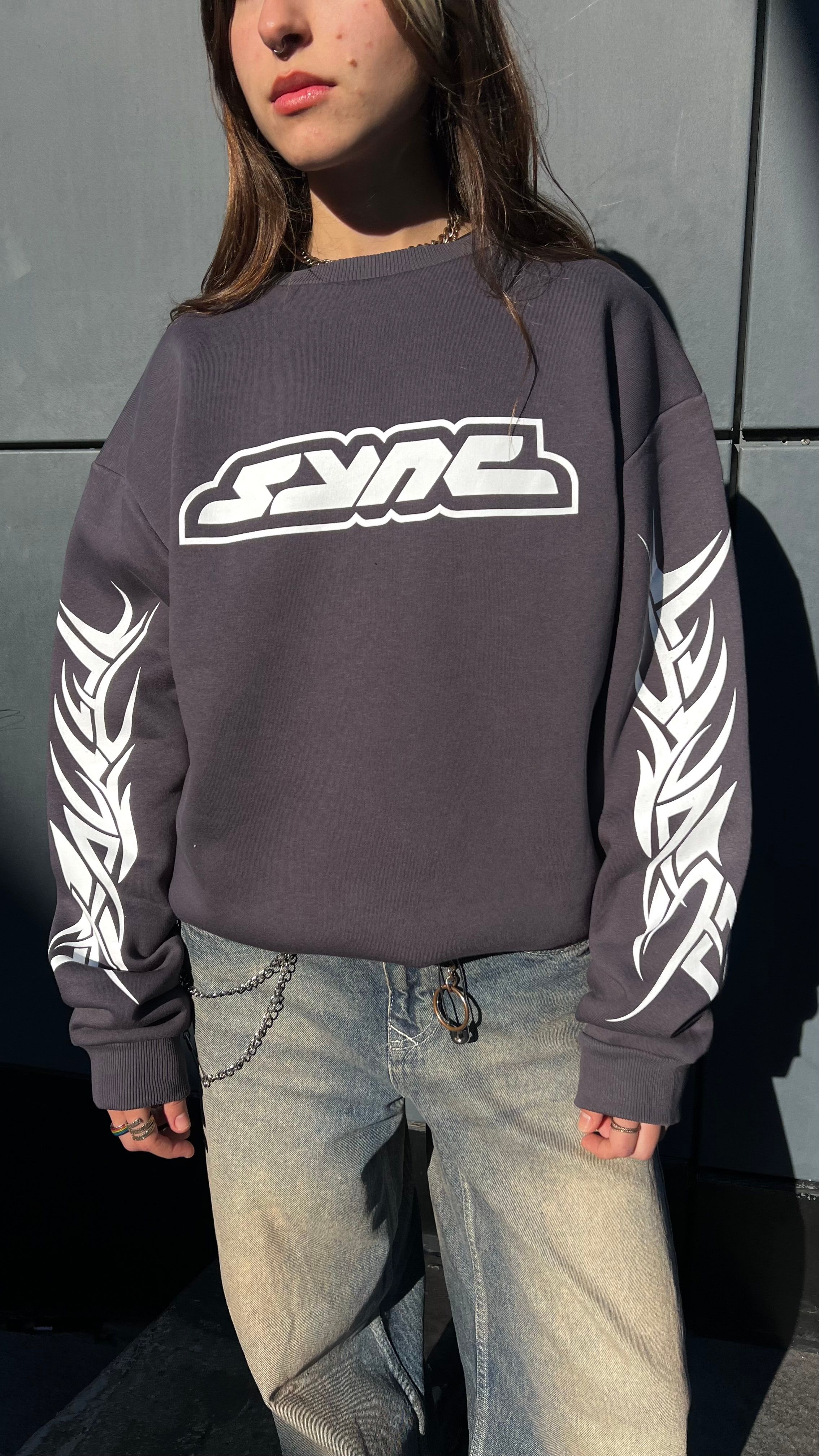 Sync Smoke Kabartma Baskı Oversize Sweatshirt 