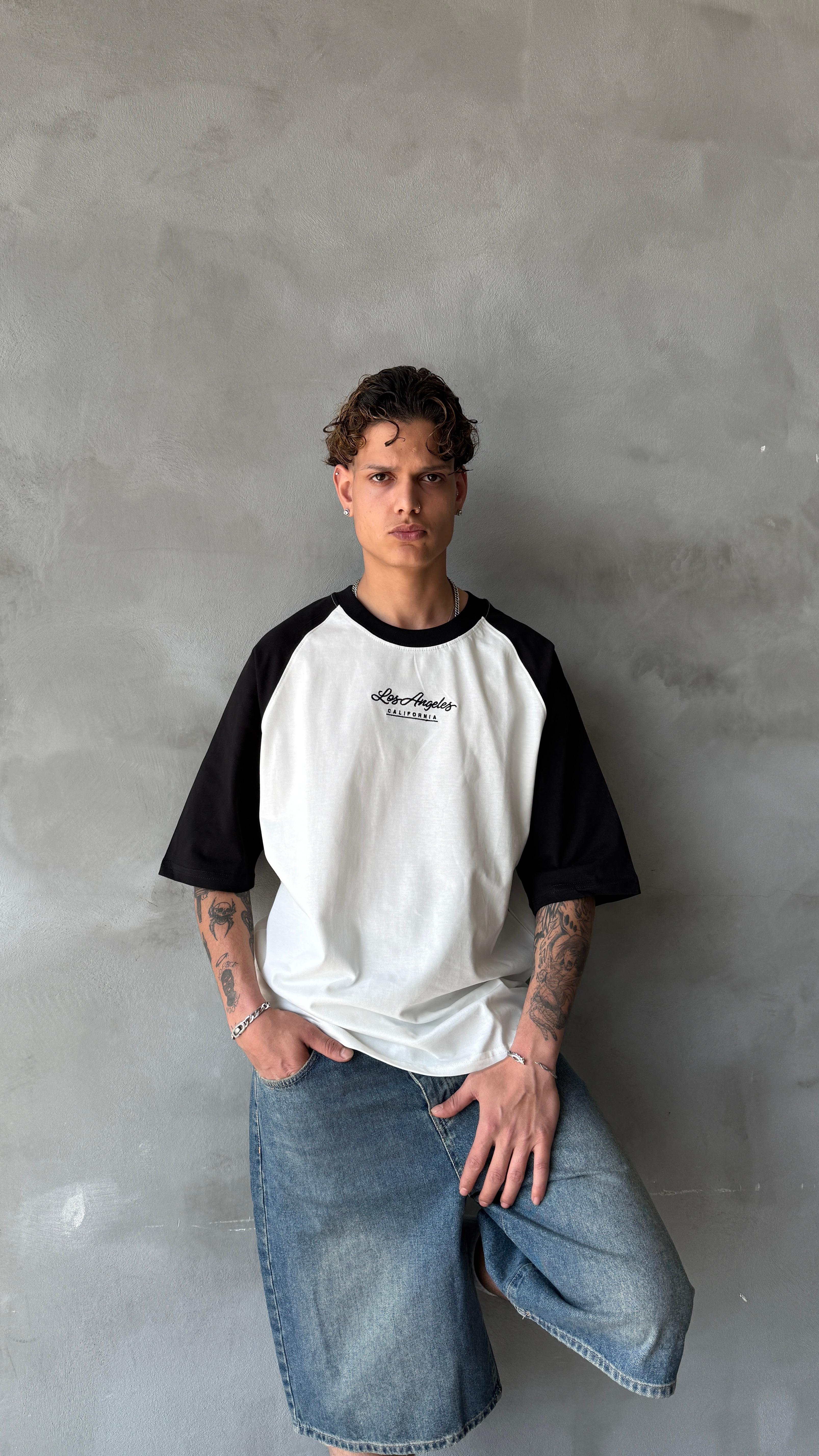 Los Angeles Beyaz Reglan Kol Oversize Tişört 