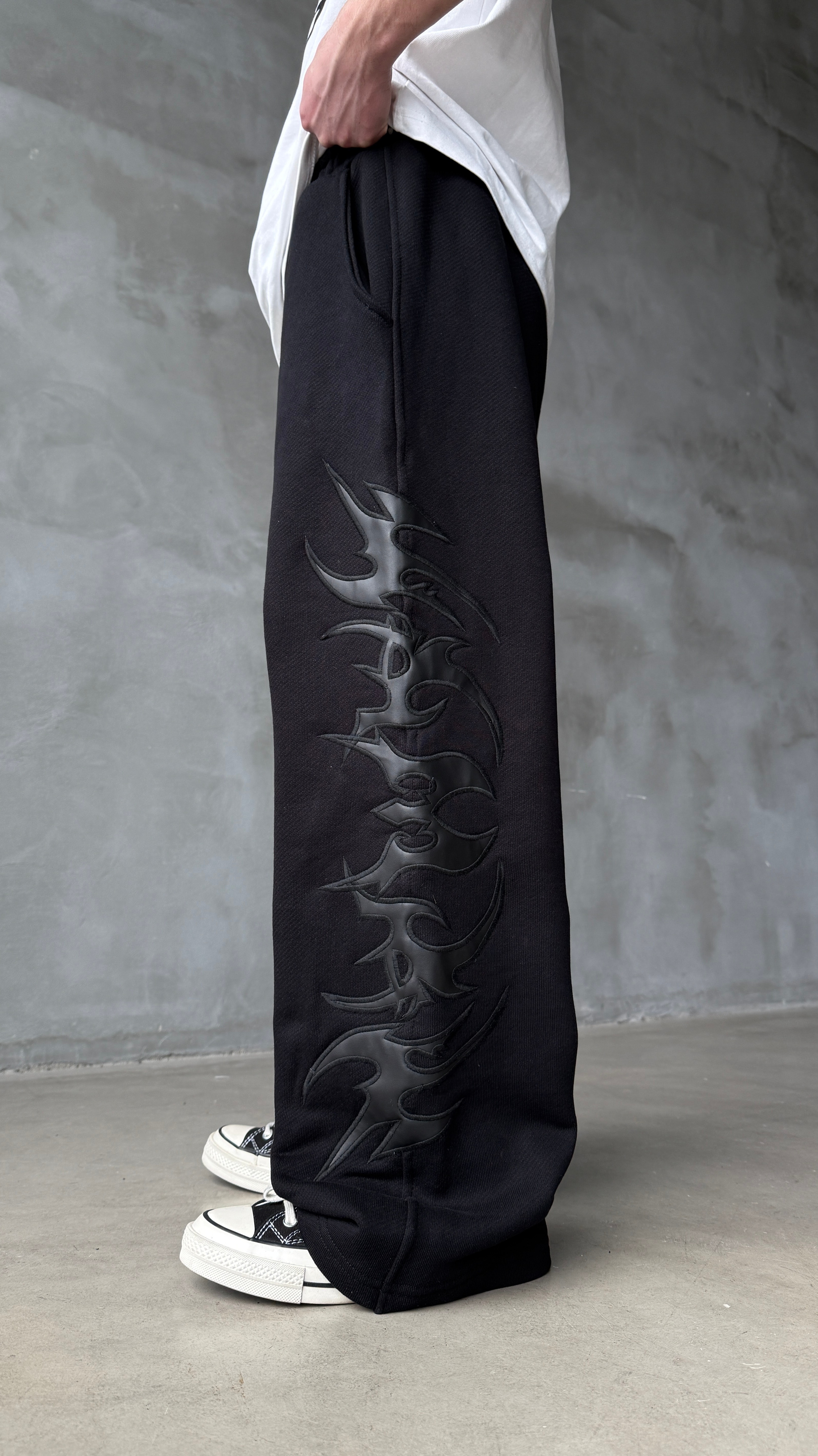 Siyah Tribal Deri Detay Premium Baggy Sweatpant