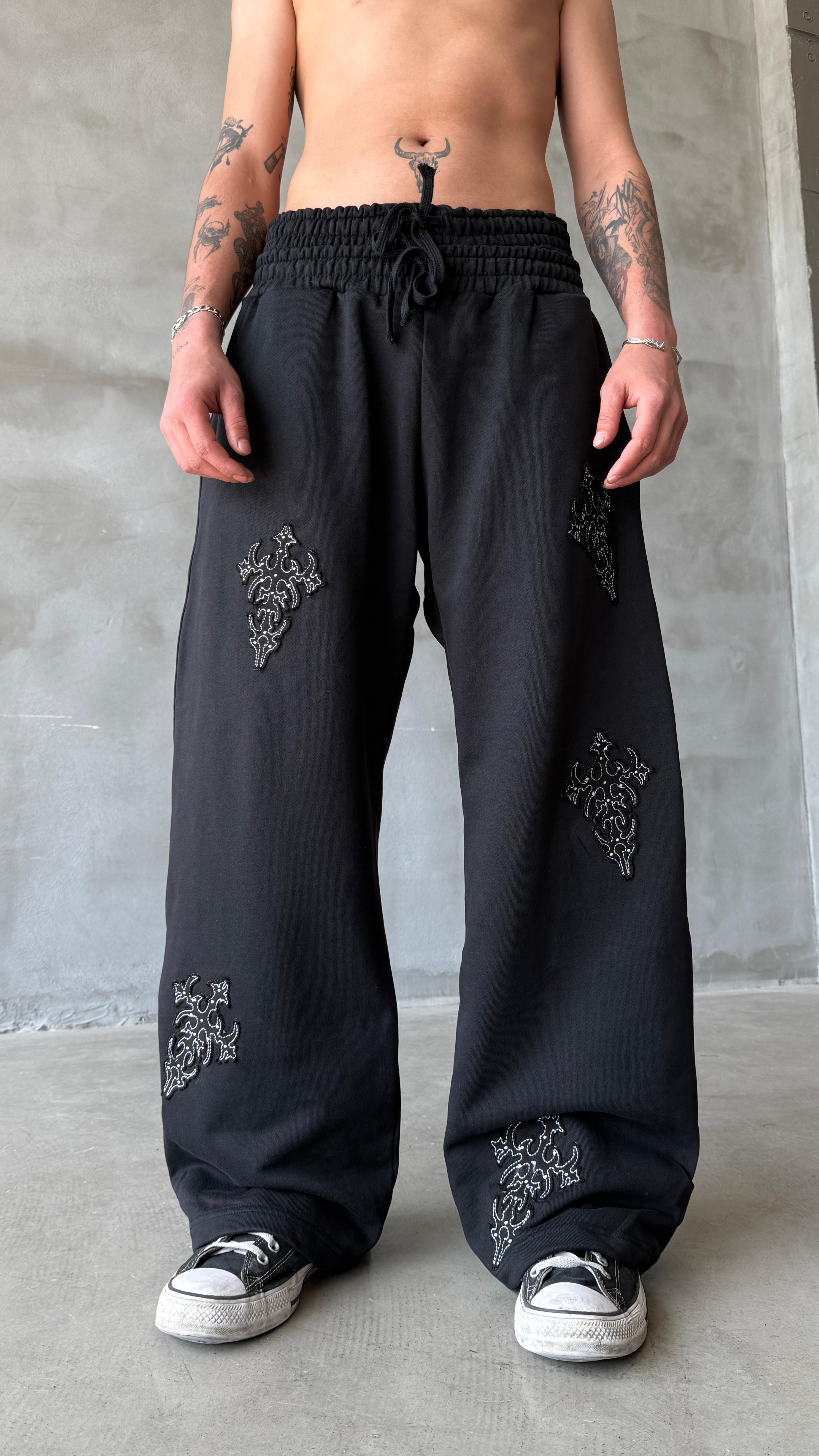 Siyah Yıkamalı Crosses Patch Detay Double Waist Premium Baggy Sweatpant