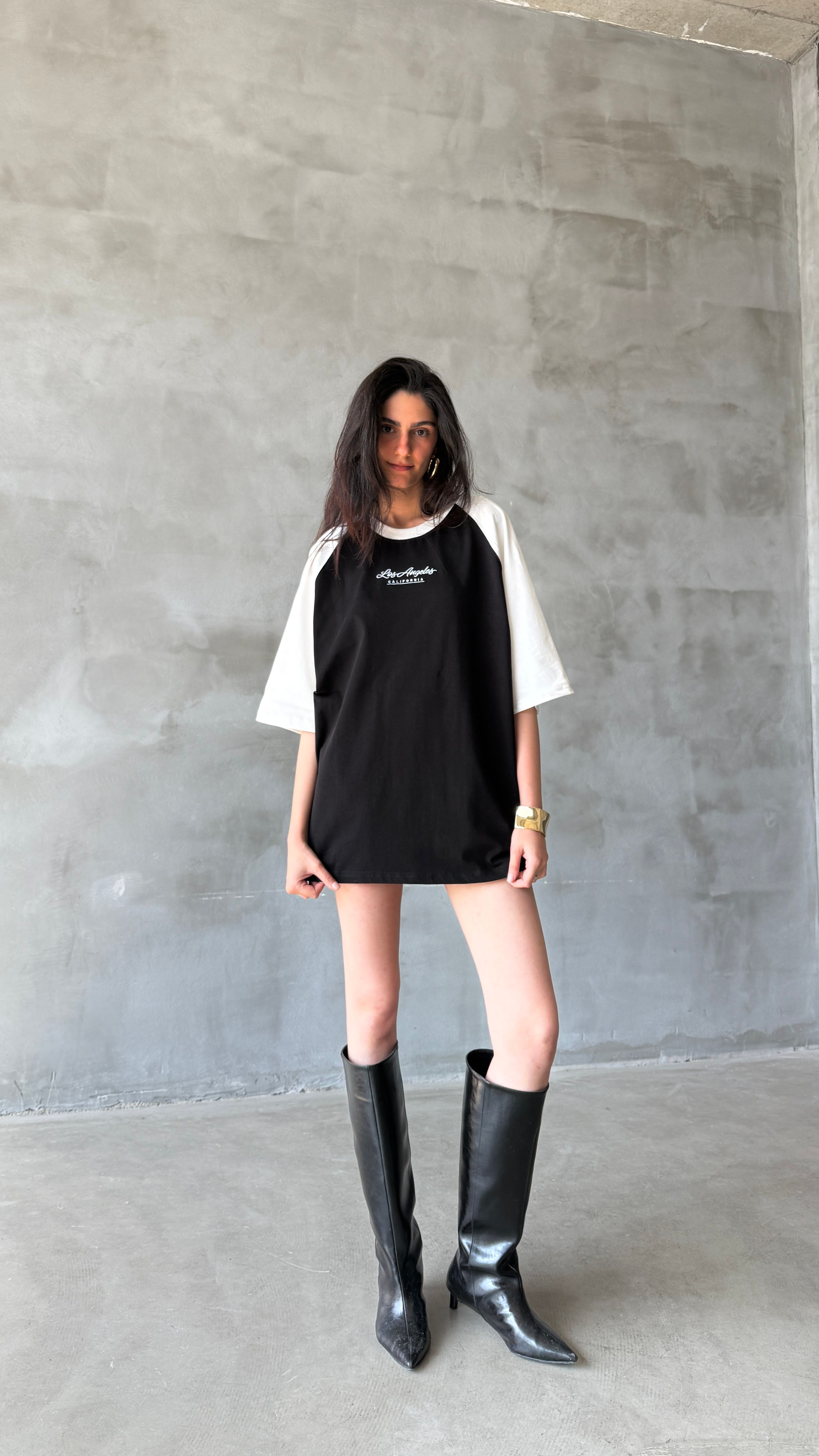 Los Angeles Siyah Reglan Kol Oversize Tişört 