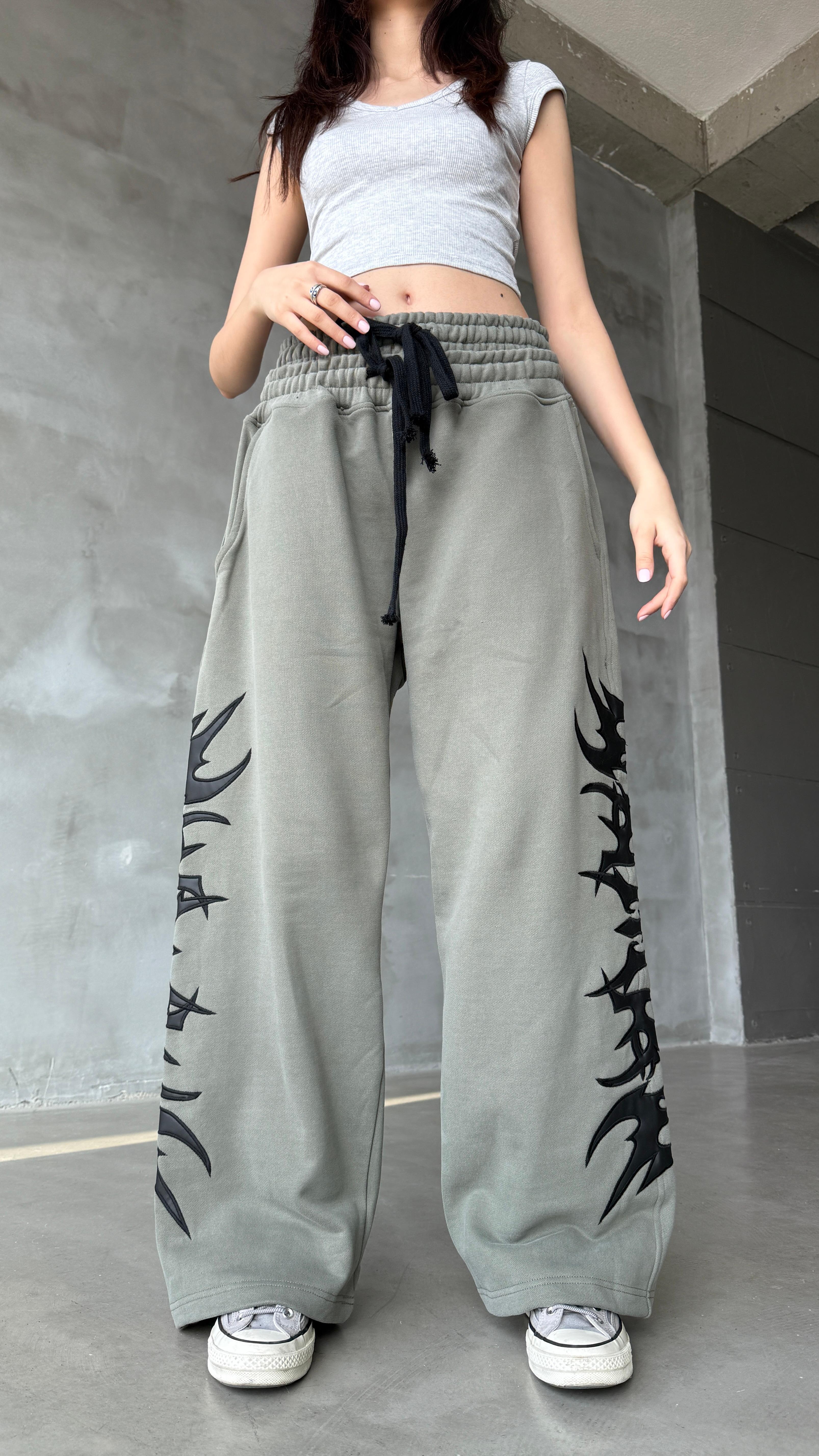 Haki Tribal Deri Detay Double Waist Premium Baggy Sweatpant 