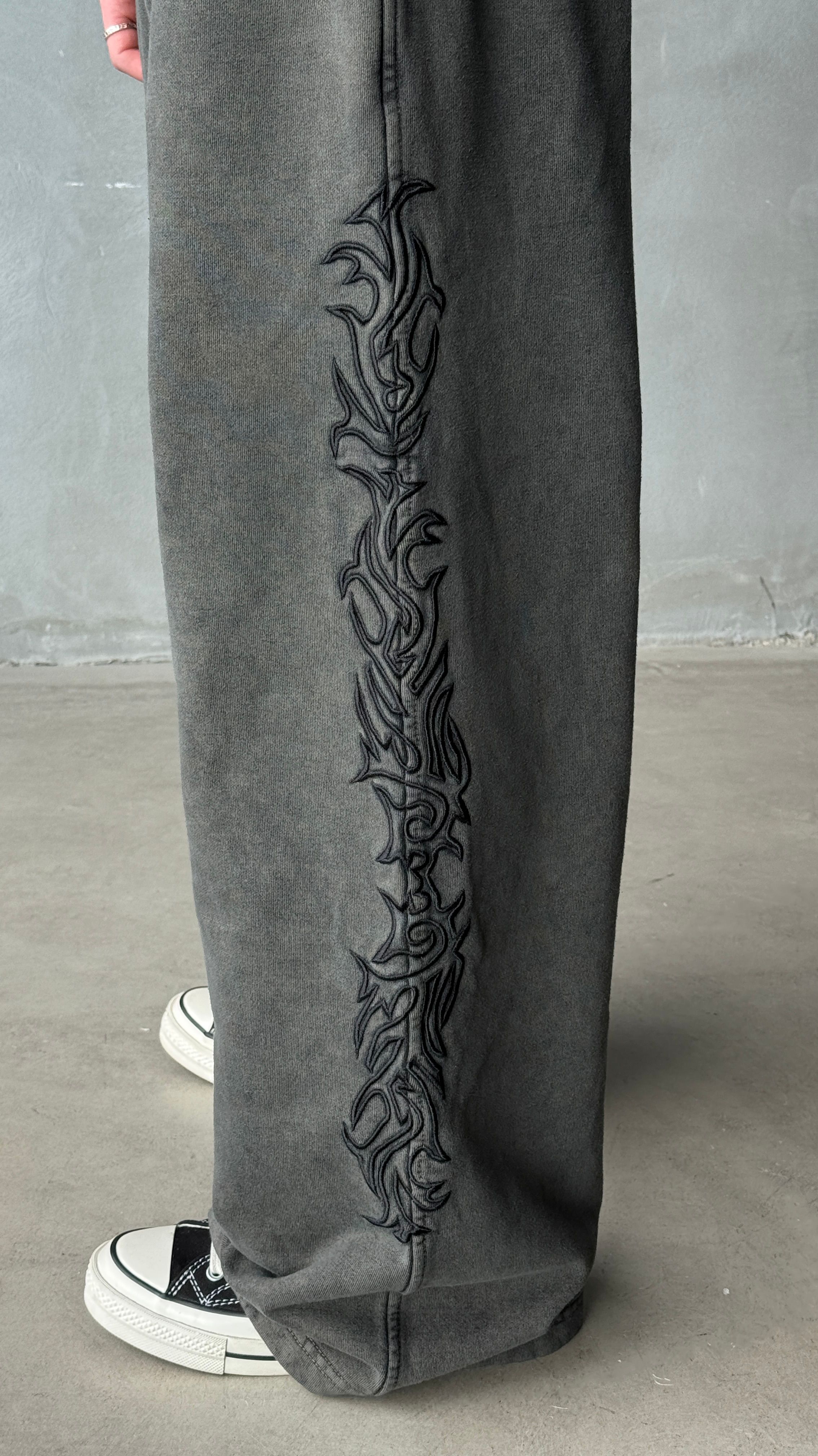 Unreal Diesel Yıkamalı Nakış İşlemeli Premium Baggy Sweatpant