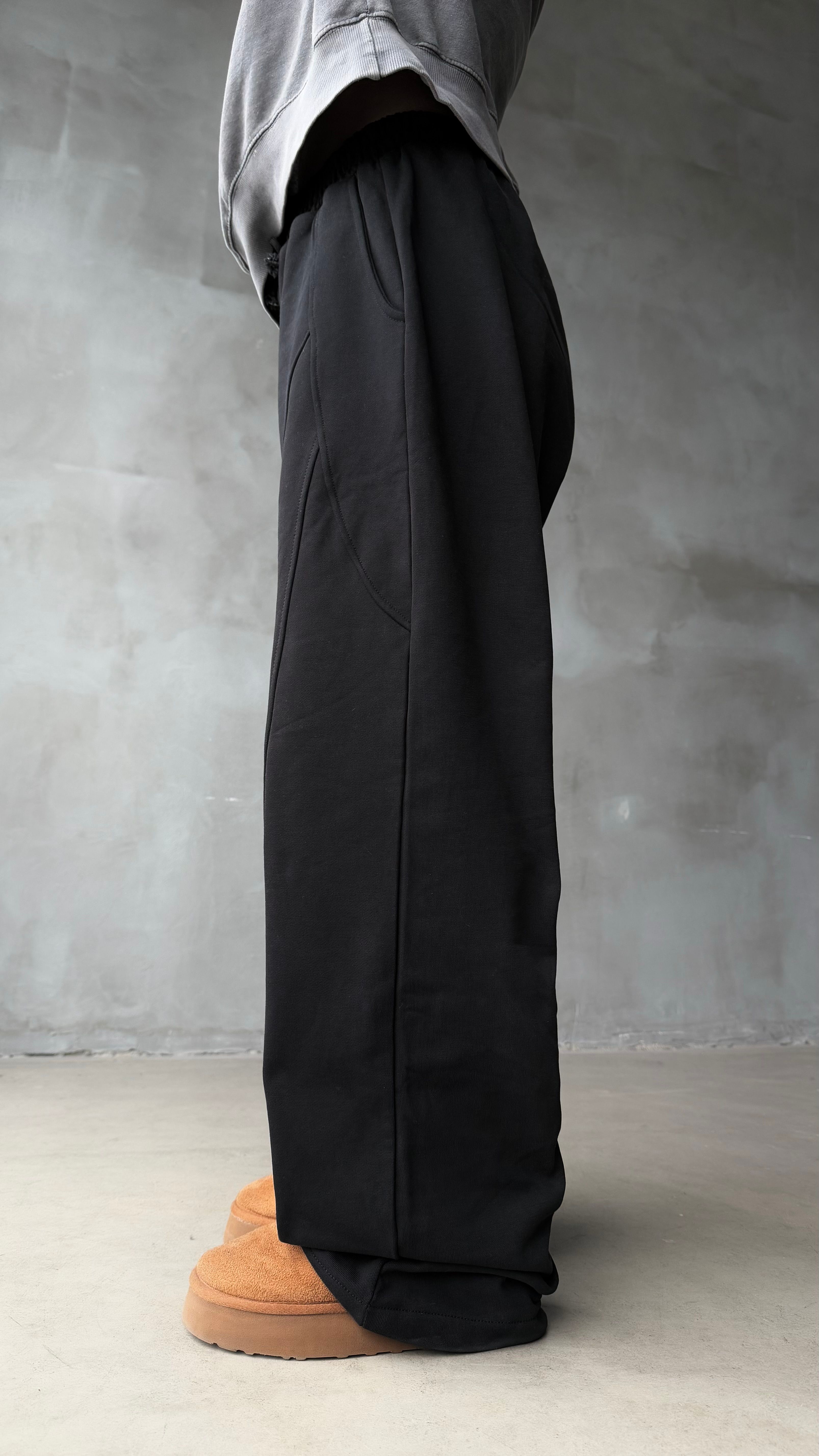 Two Lines Siyah Yıkamalı Premium Baggy Sweatpant