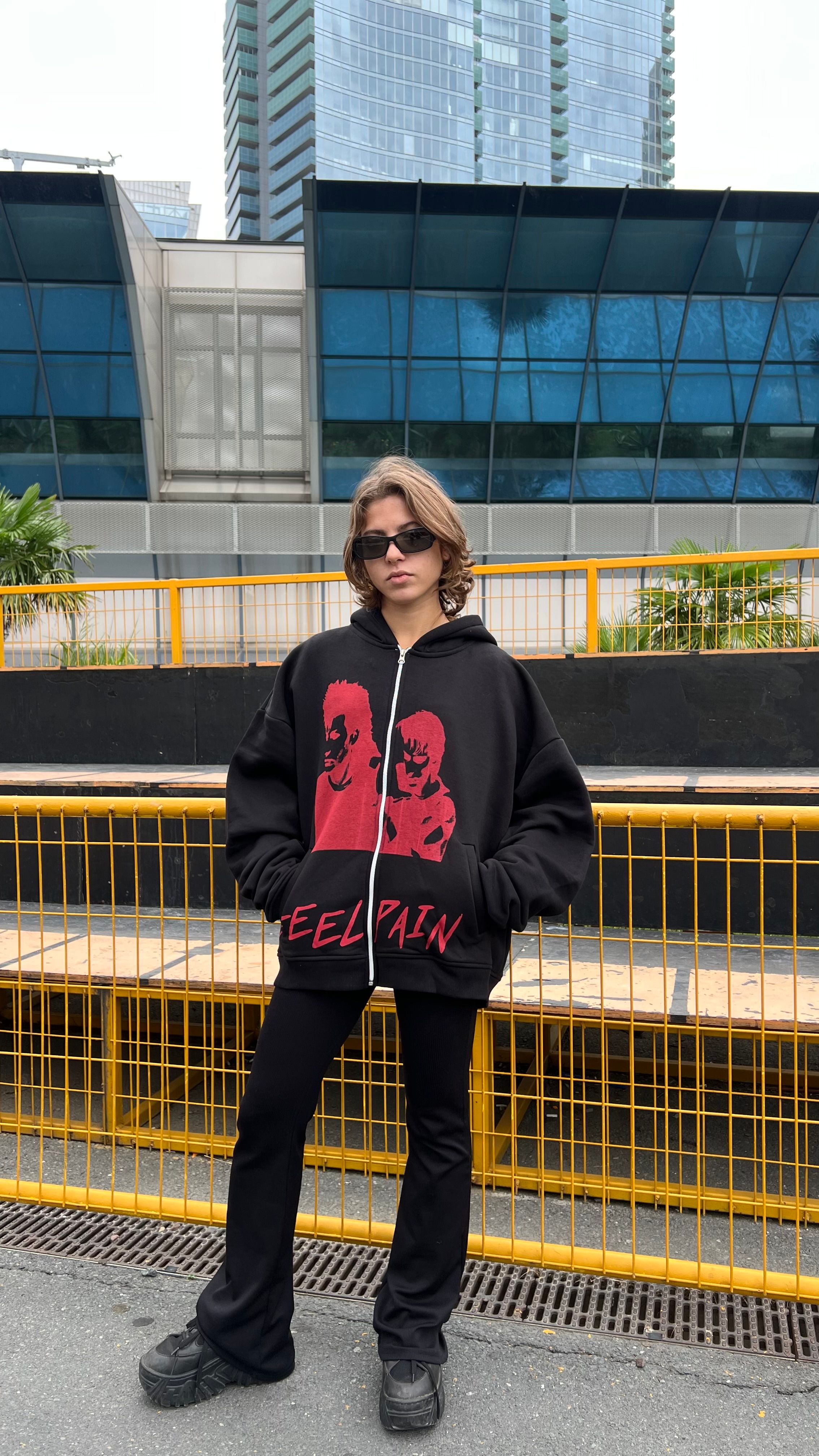 Feel Pain Siyah Oversize Zipper Hoodie 