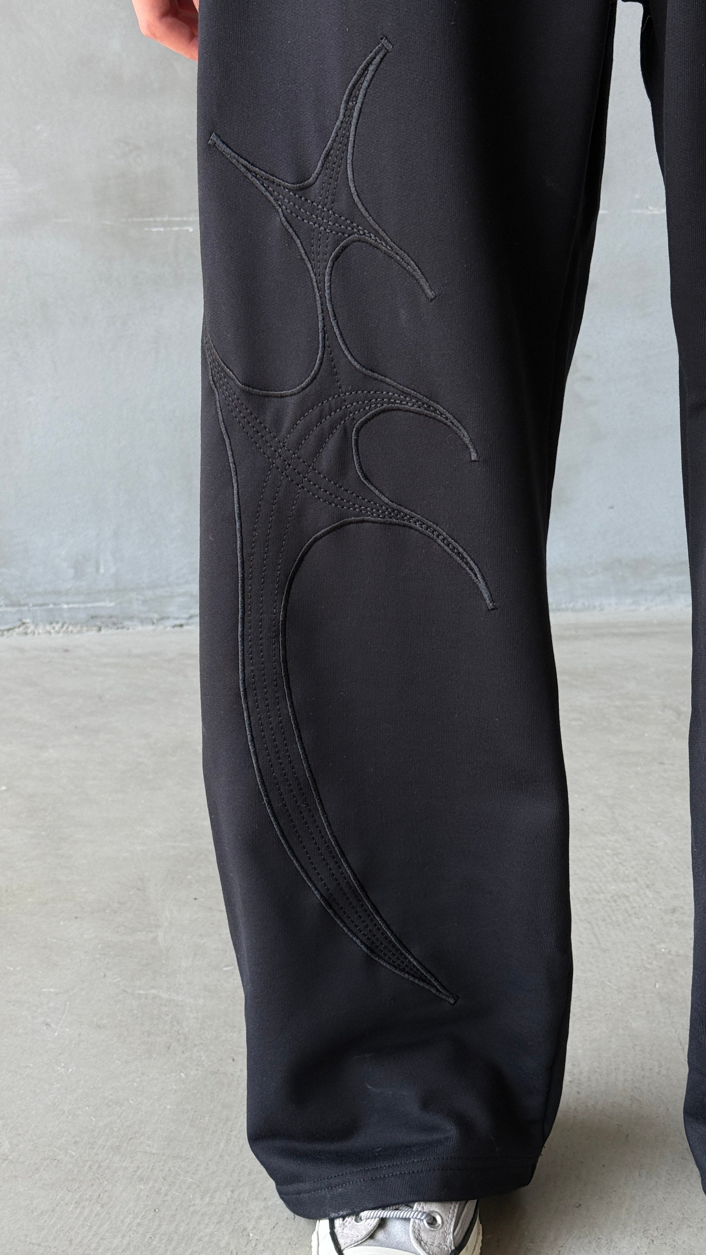 Siyah Yıkamalı Double Swords Nakış Detay Double Waist Premium Baggy Sweatpant
