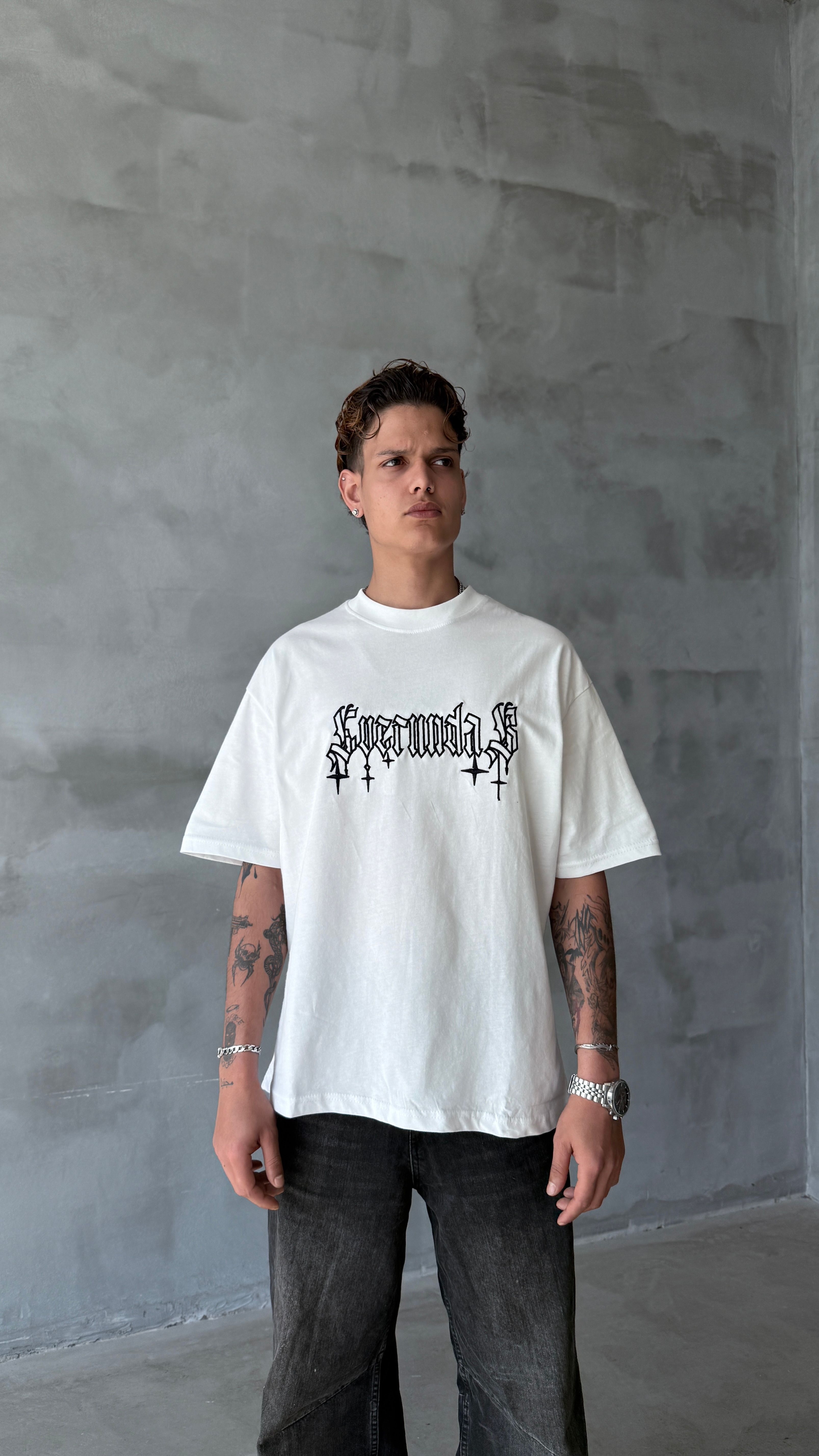 White Symbo Nakış Detay Oversize Tişört 