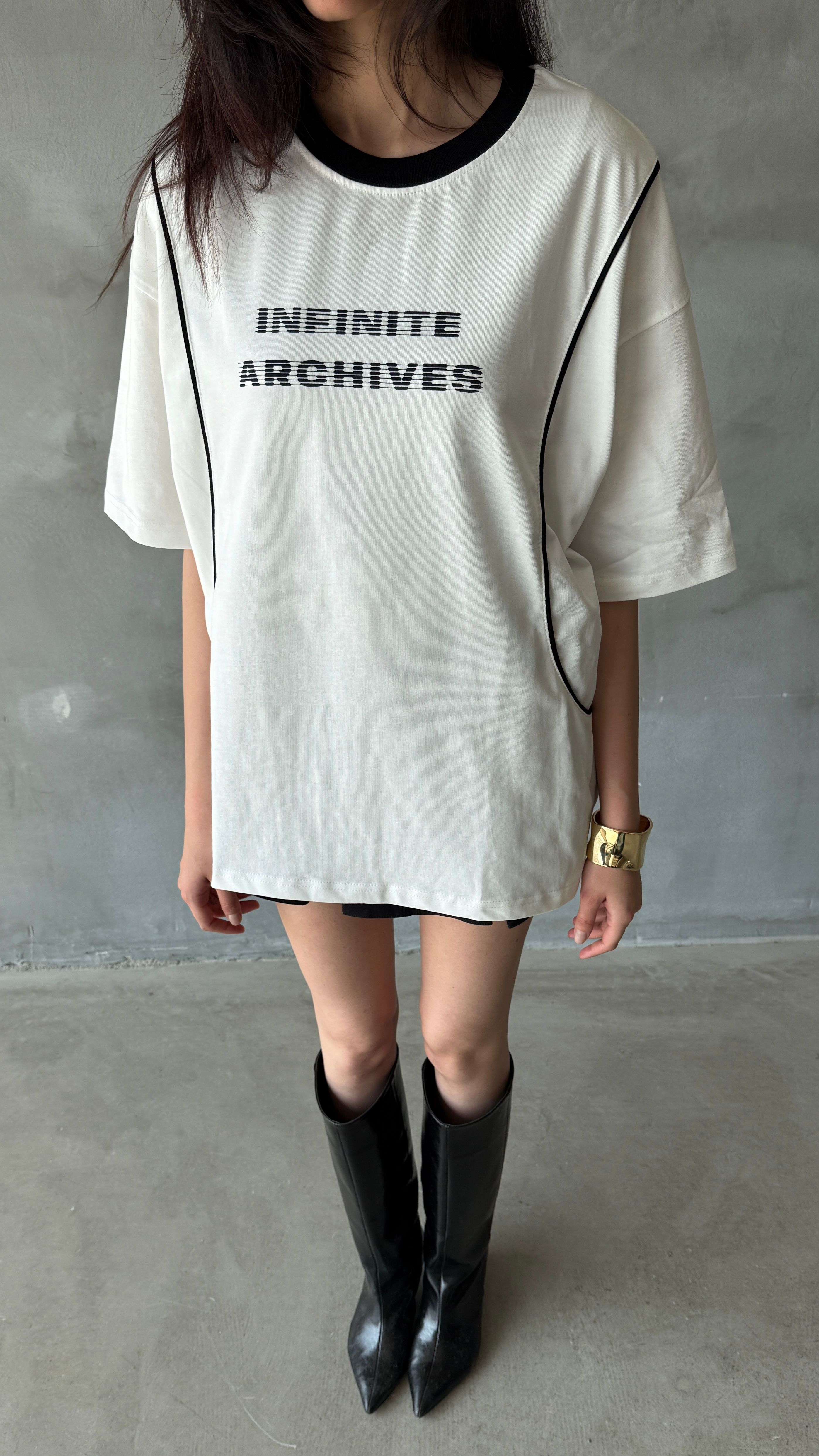 İnfinite Archives Beyaz Oversize Tişört 