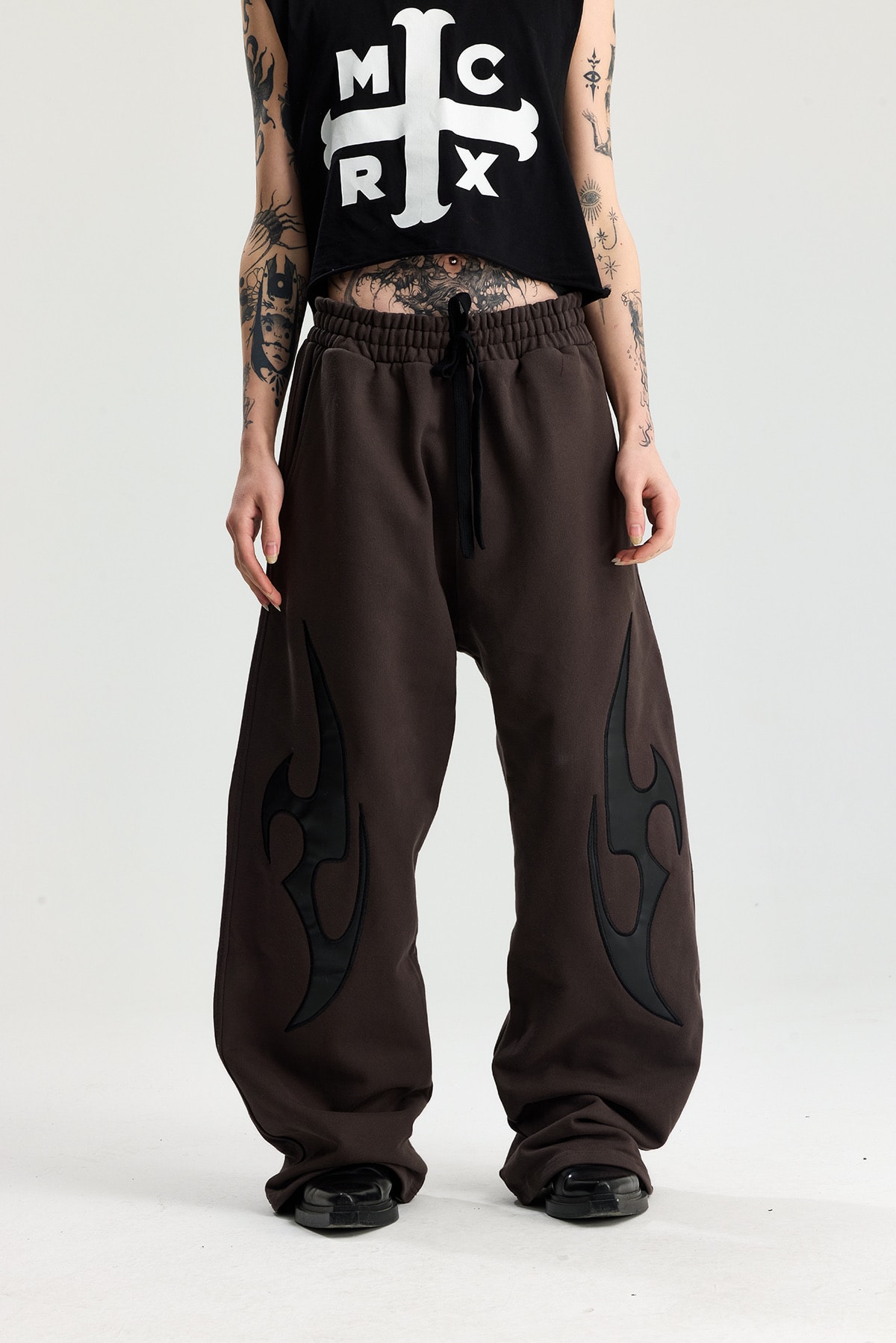 Kahve Tribal Deri Detay Yıkamalı Premium Baggy Sweatpant