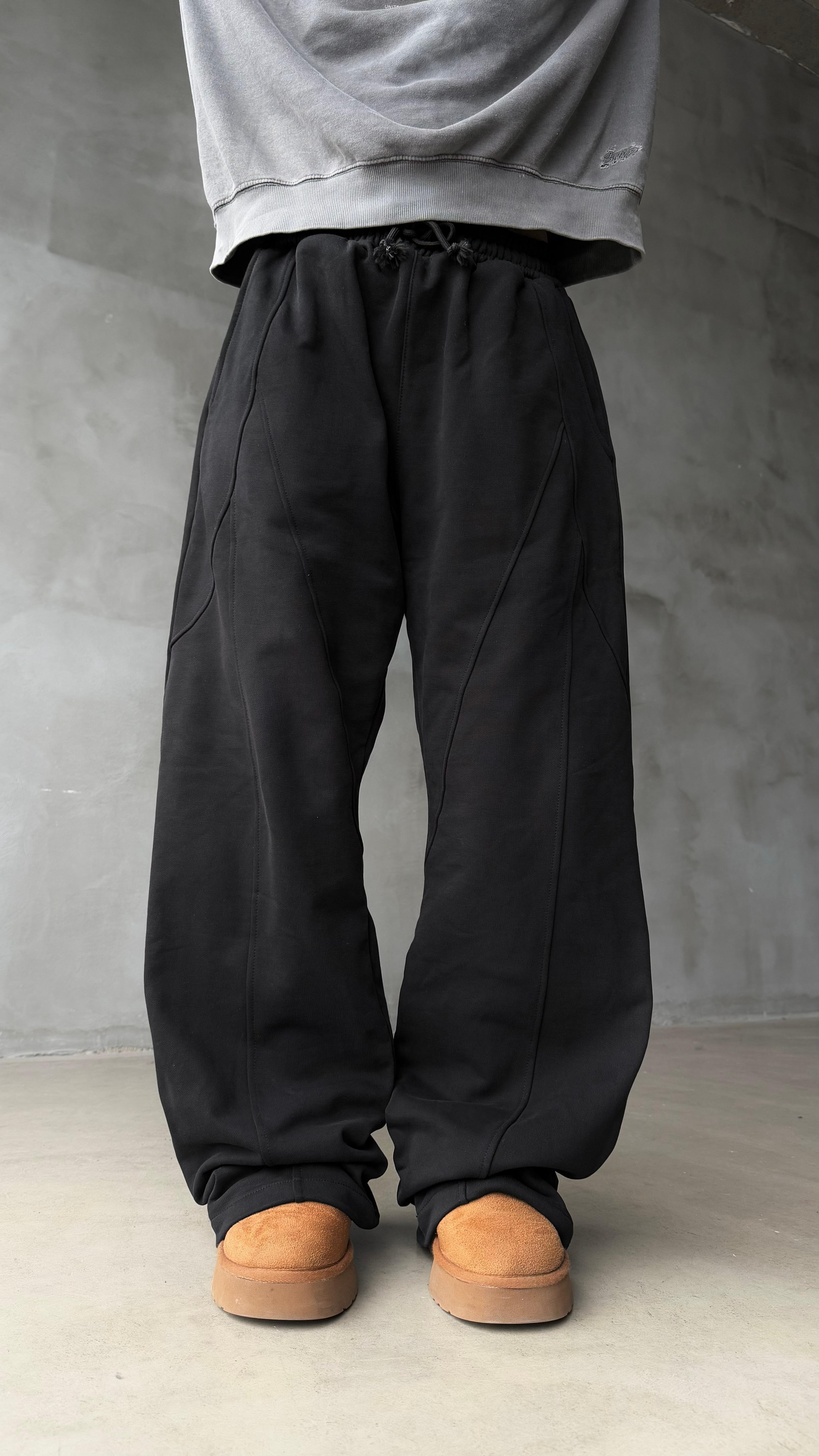 Two Lines Siyah Yıkamalı Premium Baggy Sweatpant