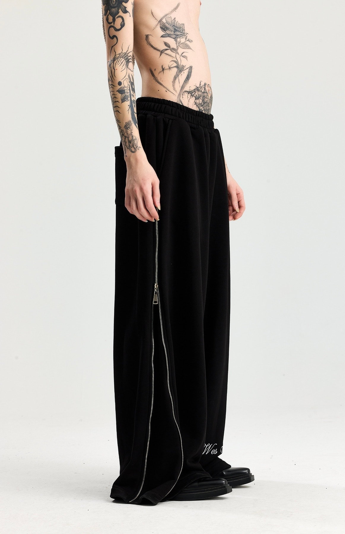 Wes Atelier Premium Nakış Detay Zipper Baggy Sweatpant