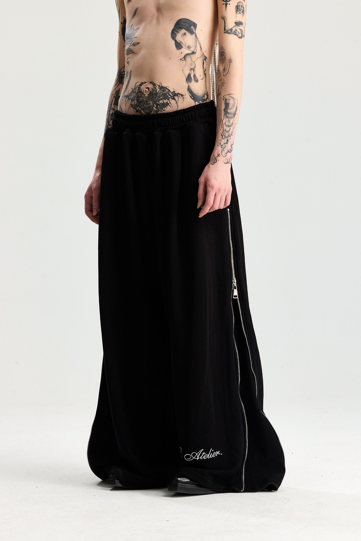 Wes Atelier Premium Nakış Detay Zipper Baggy Sweatpant