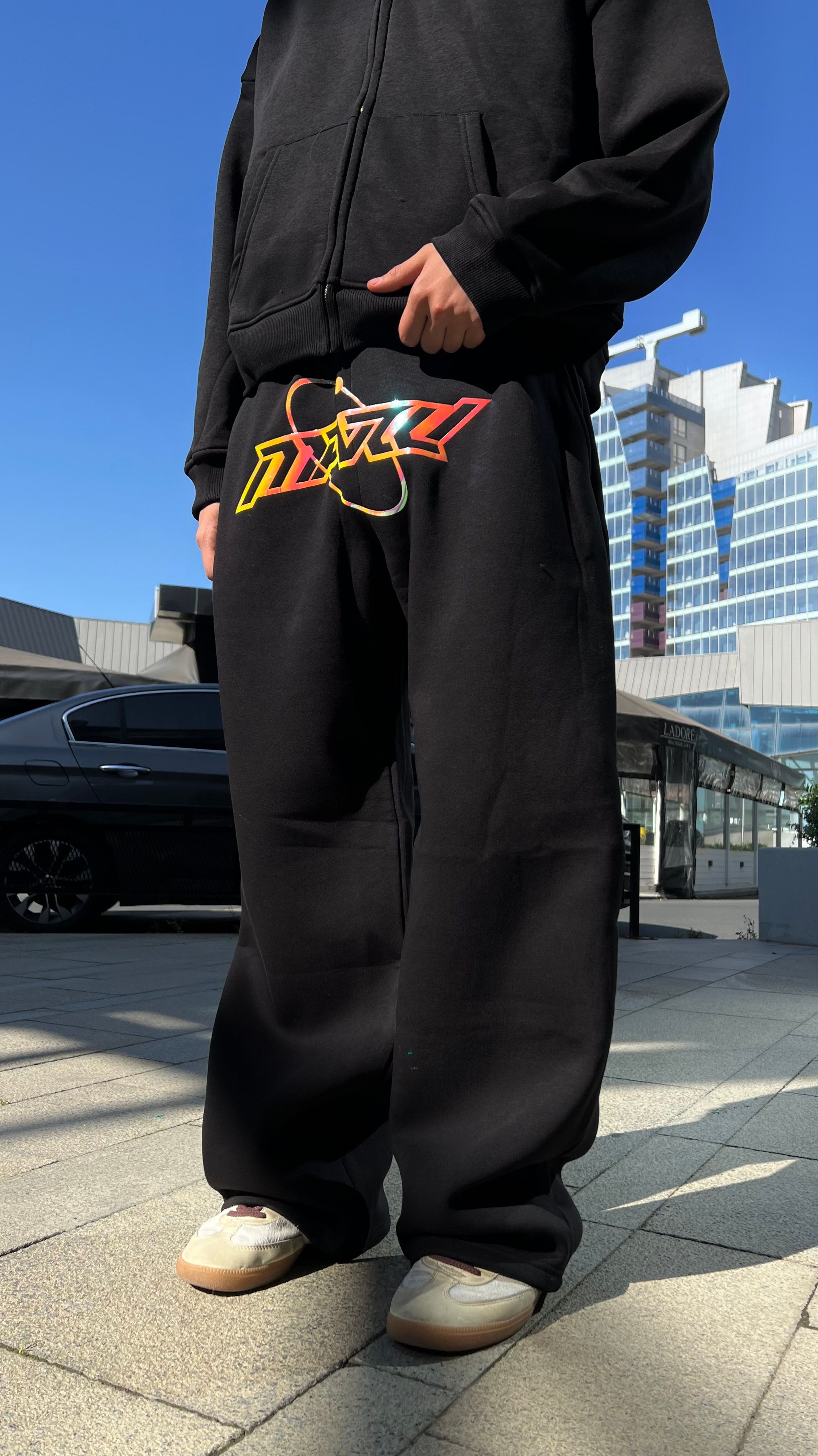 RW BLCK HOLOGRAM BASKI BAGGY SWEATPANT