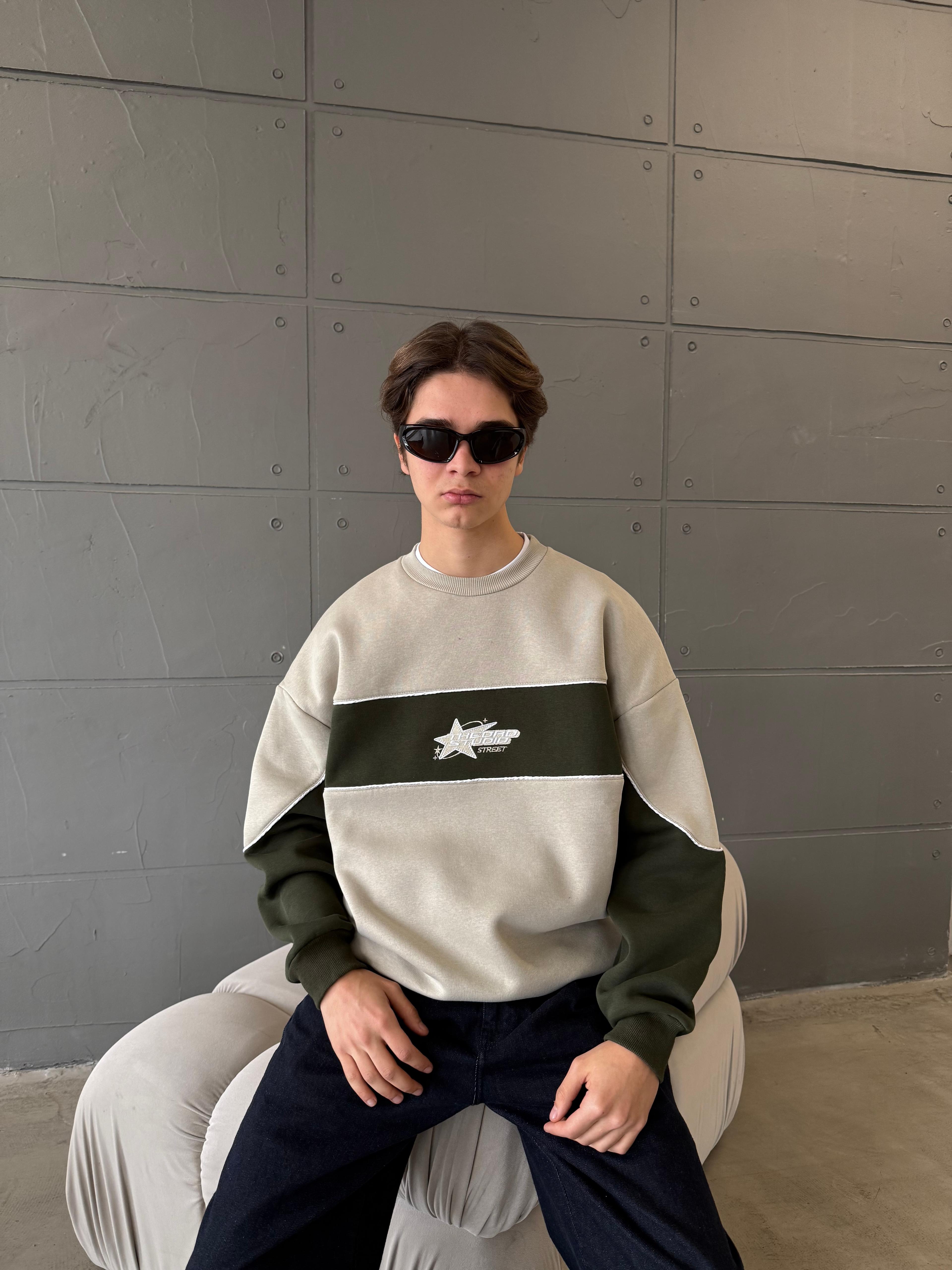 THEDAD Bej Nakış İşlemeli Oversize Sweatshirt