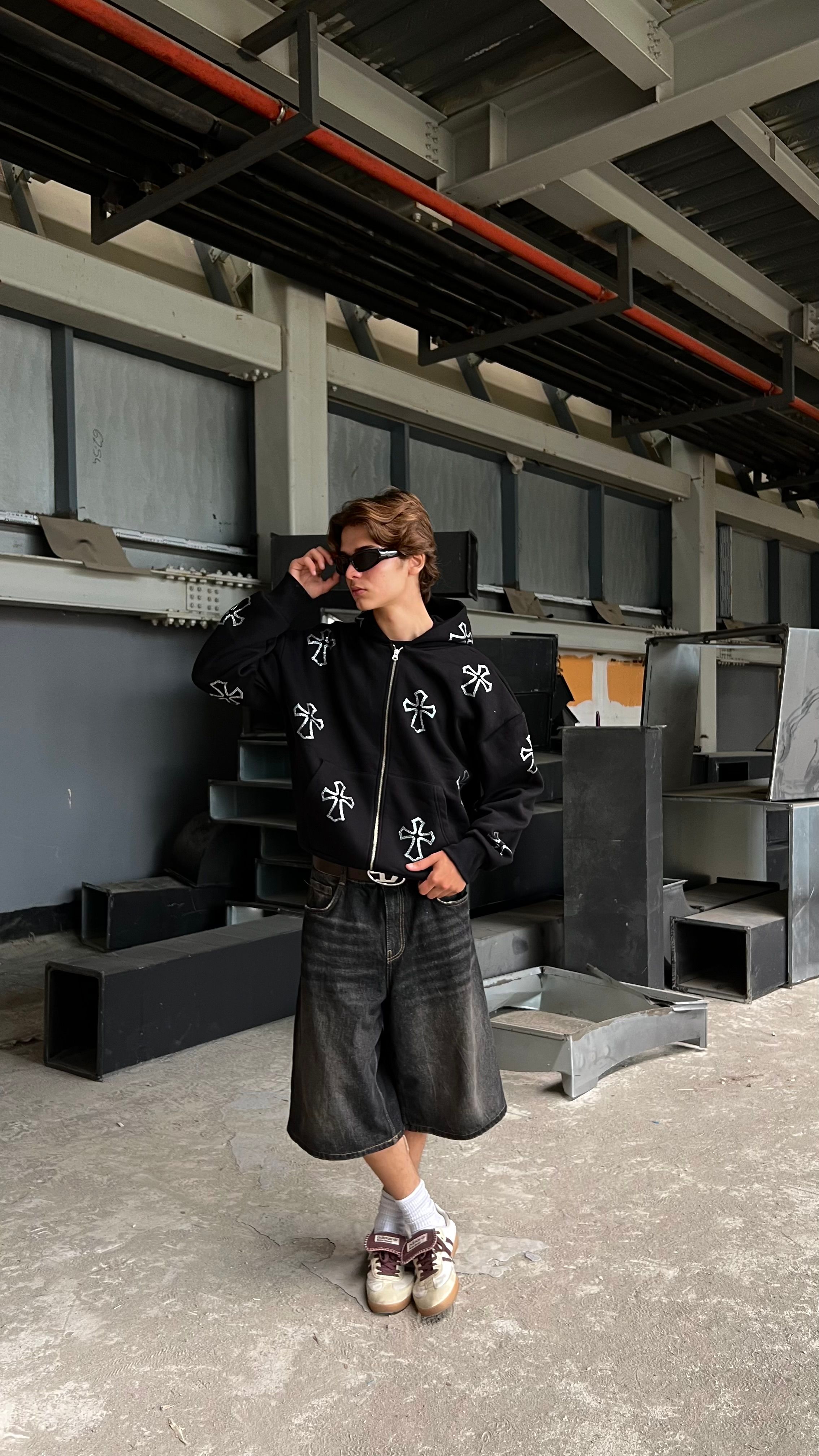 RW Blck Crosses Rhinestones Oversize Zipper Hoodie
