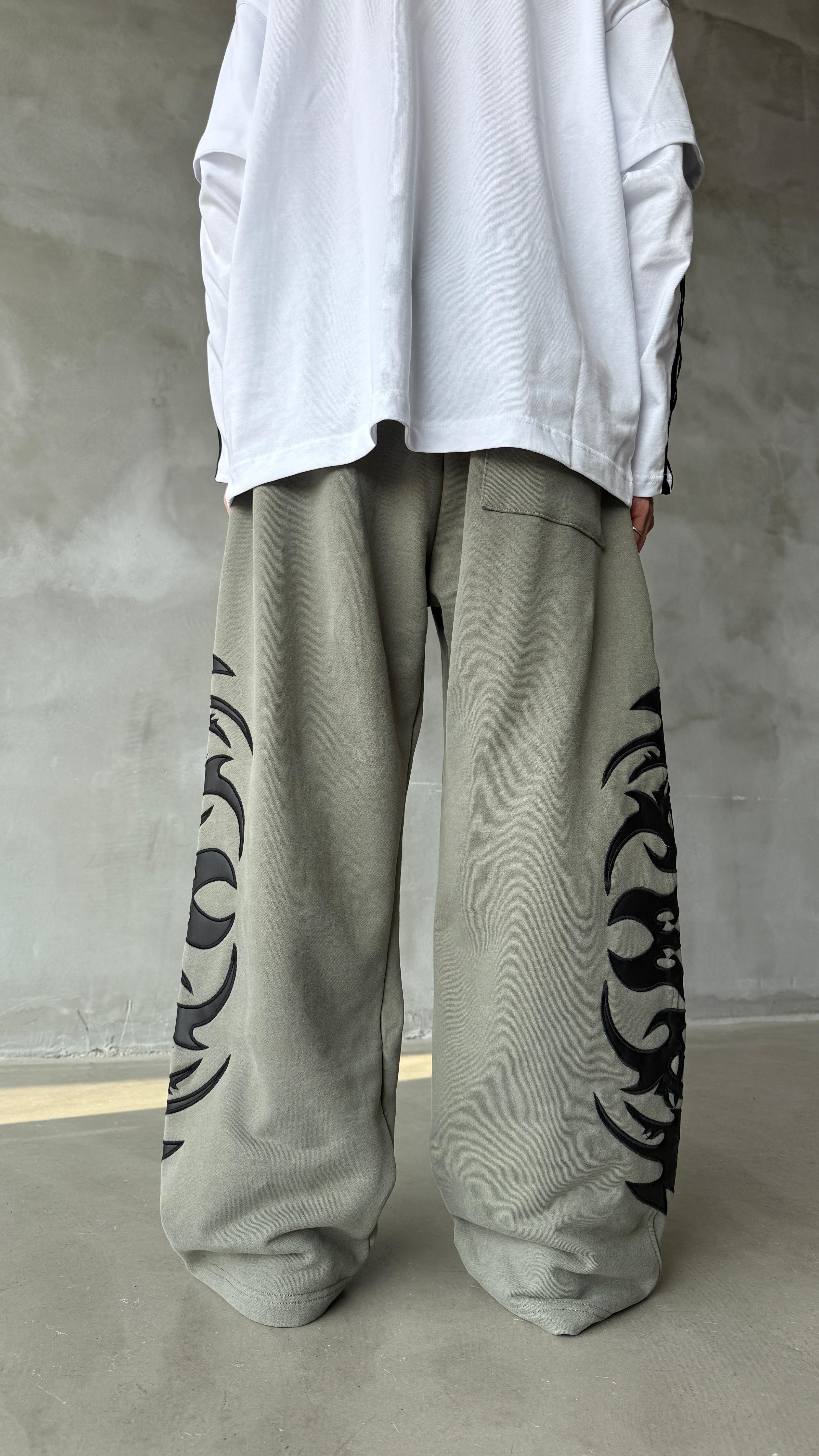 Haki Tribal Deri Detay Double Waist Premium Baggy Sweatpant 