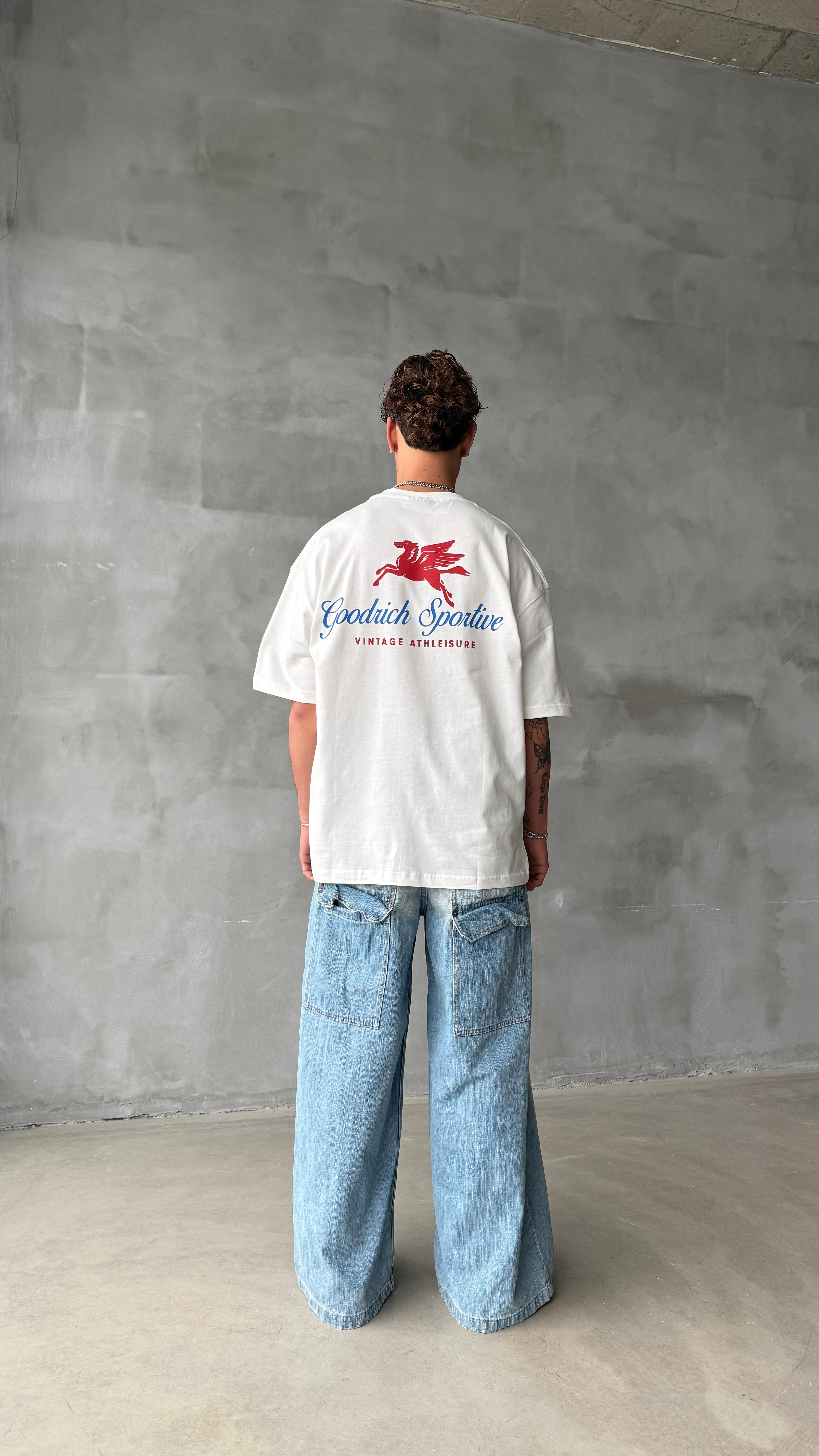 Goodrich Beyaz Oversize Tişört 