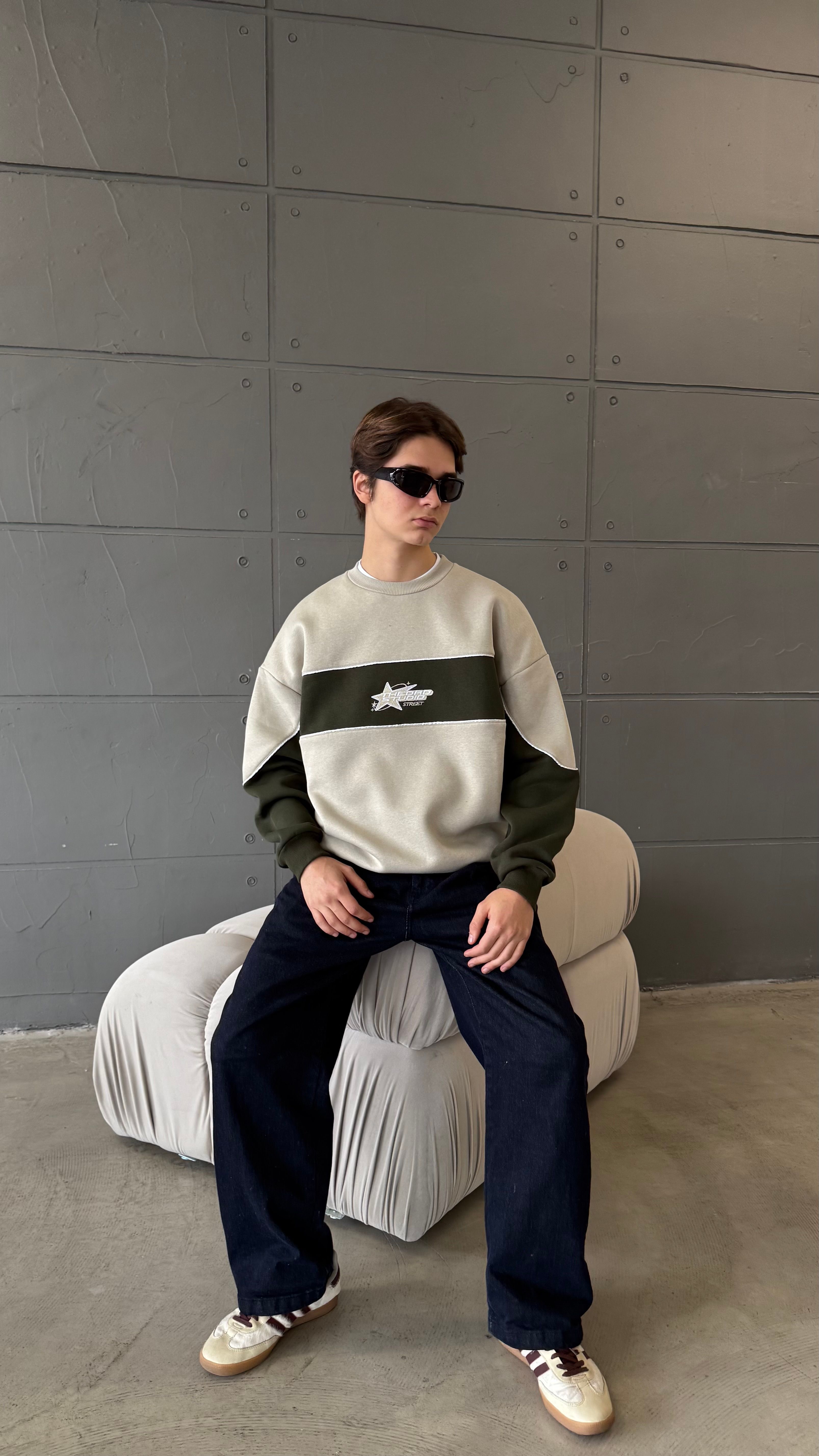 THEDAD Bej Nakış İşlemeli Oversize Sweatshirt