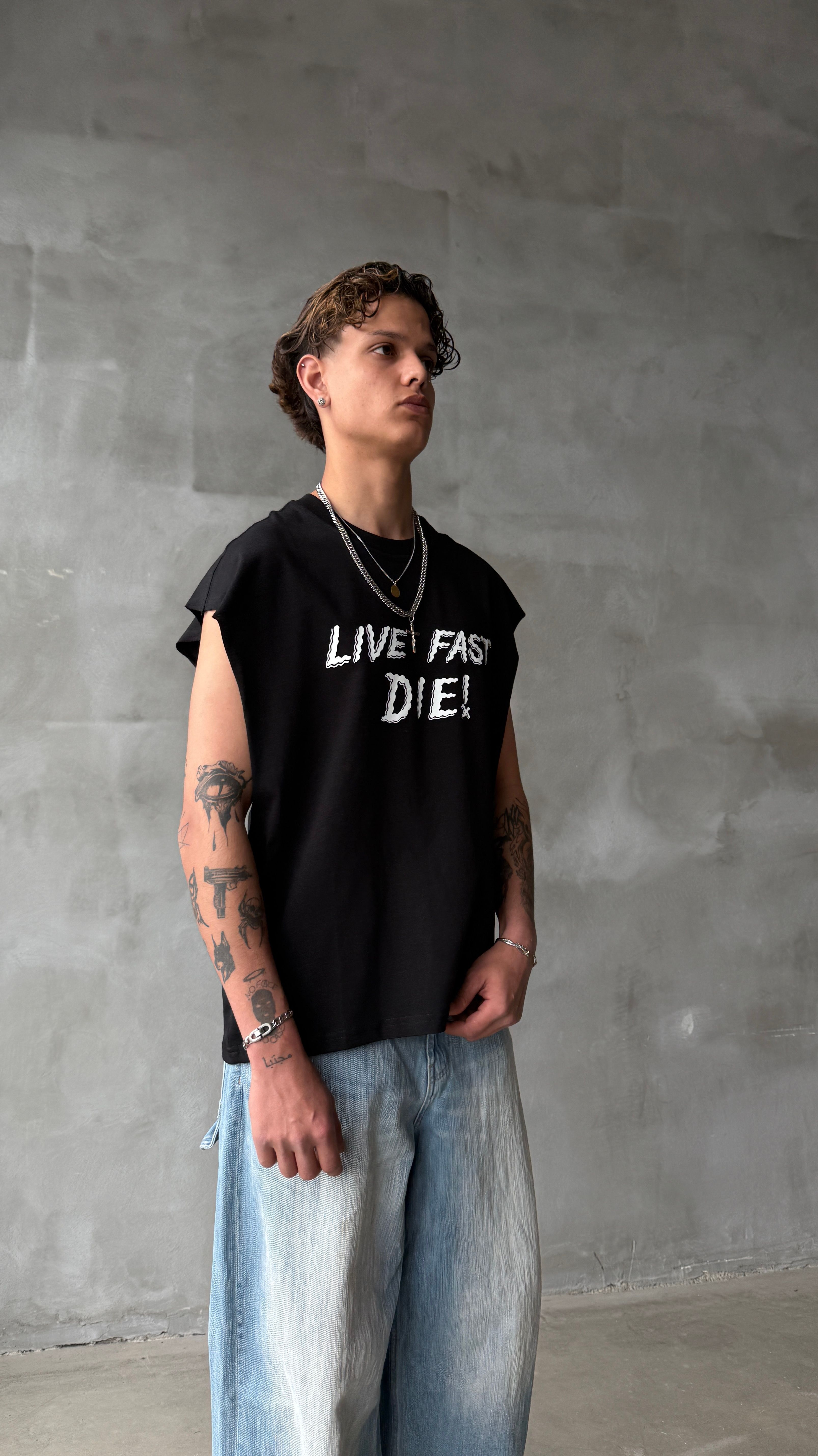 Live Fast Die Siyah Yarım Kol Overize Tişört 