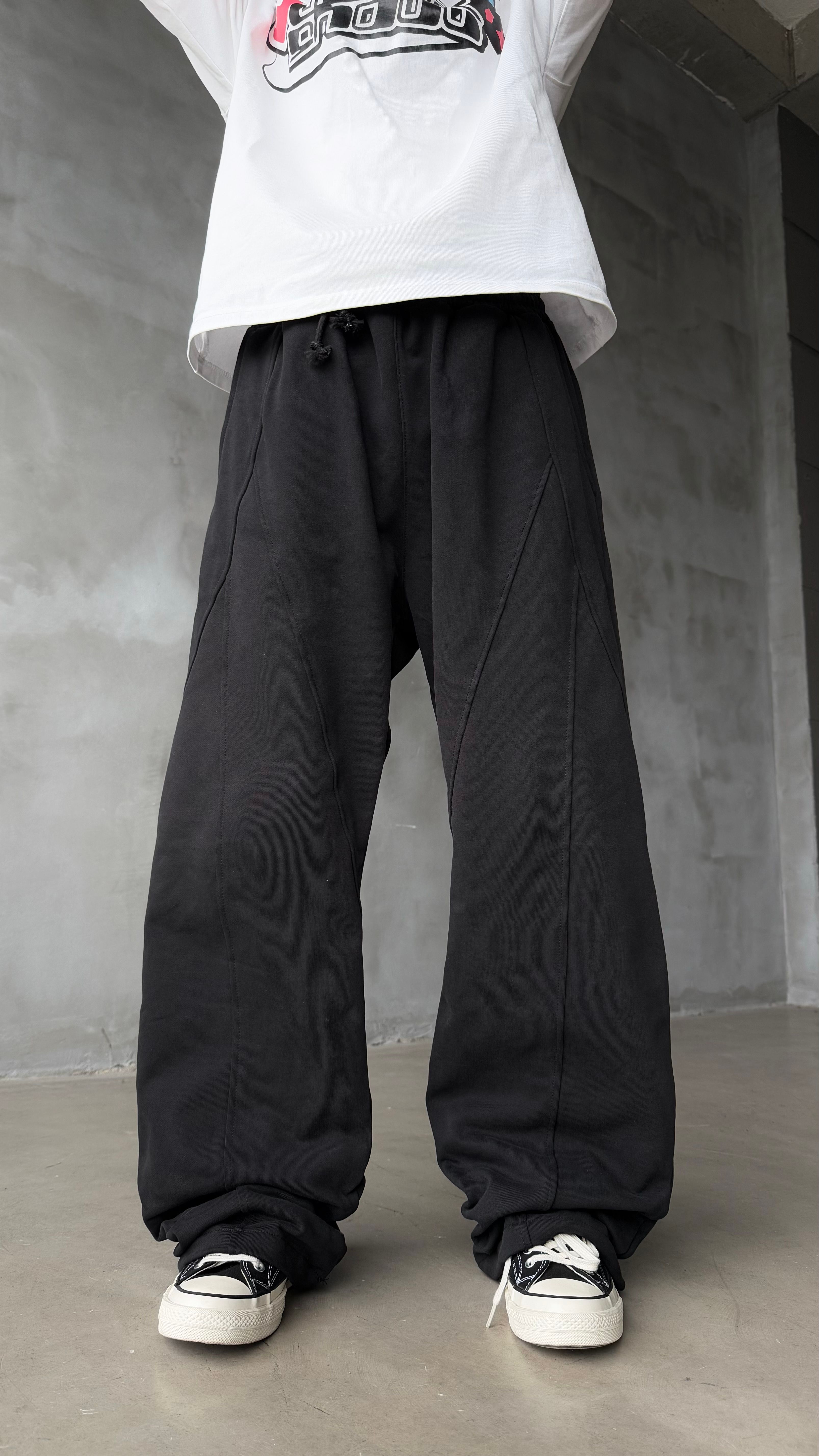 Two Lines Siyah Yıkamalı Premium Baggy Sweatpant