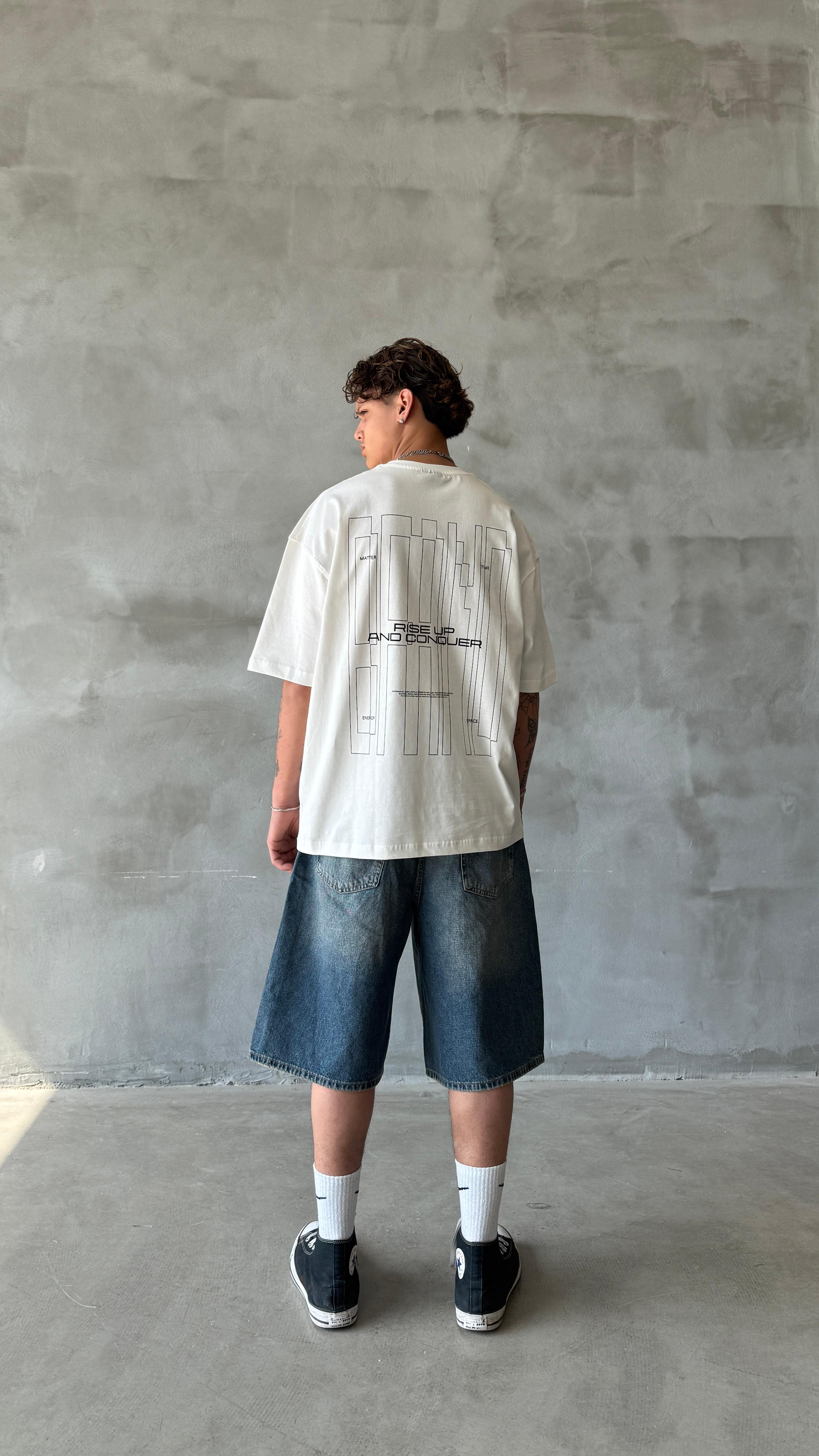 Beyaz Rise Up Oversize Tişört 