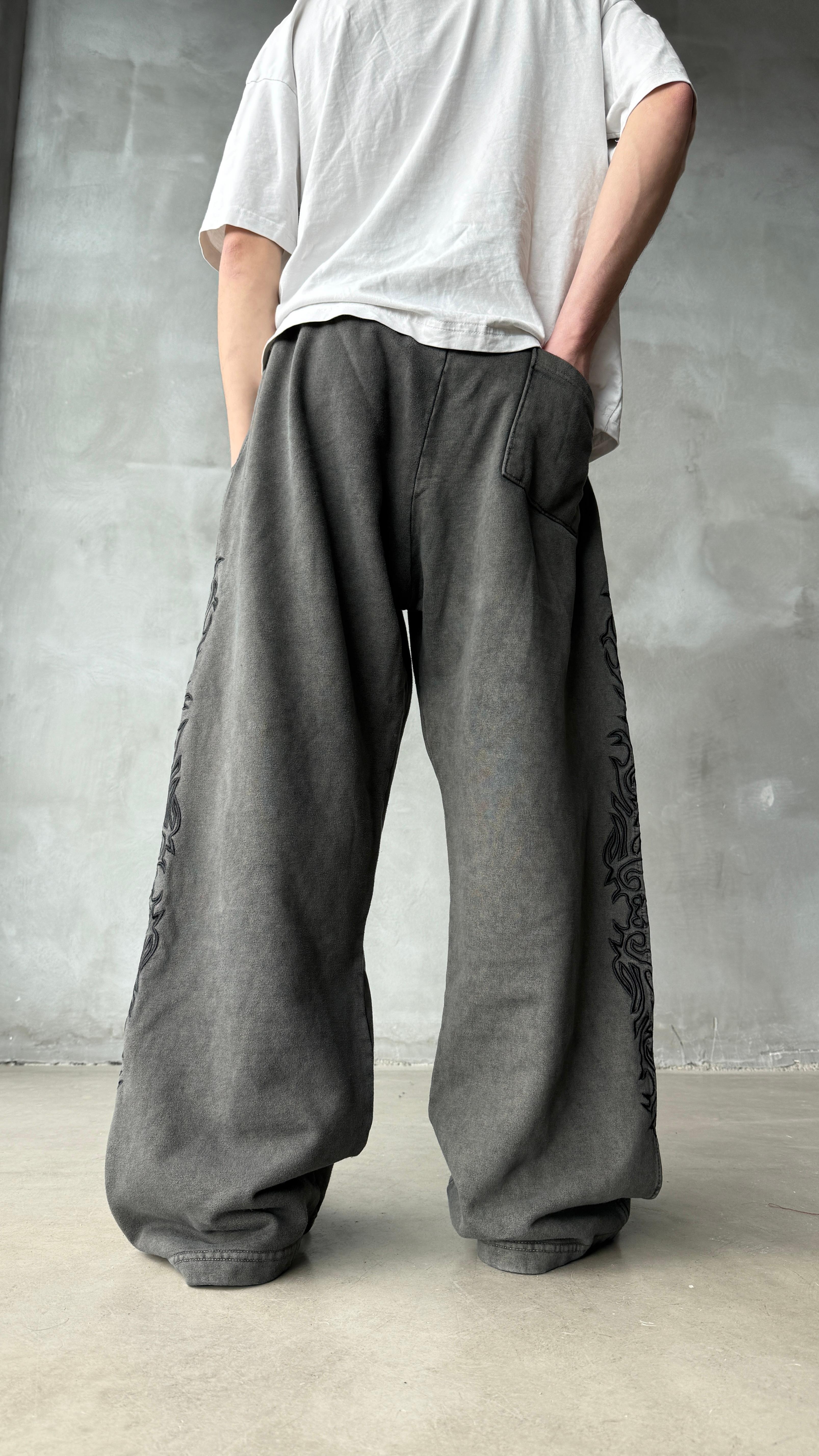 Unreal Diesel Yıkamalı Nakış İşlemeli Premium Baggy Sweatpant