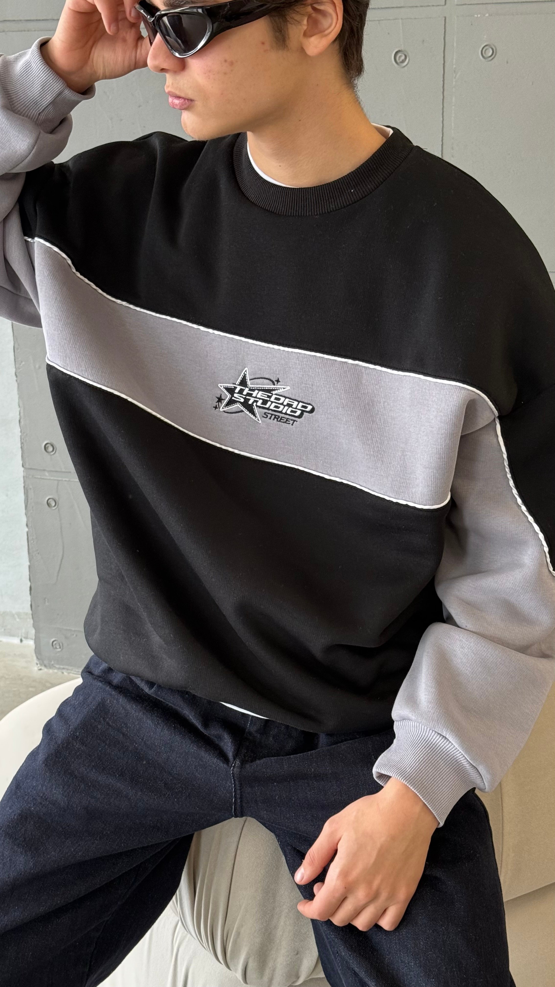 THEDAD Siyah Nakış İşlemeli Oversize Sweatshirt